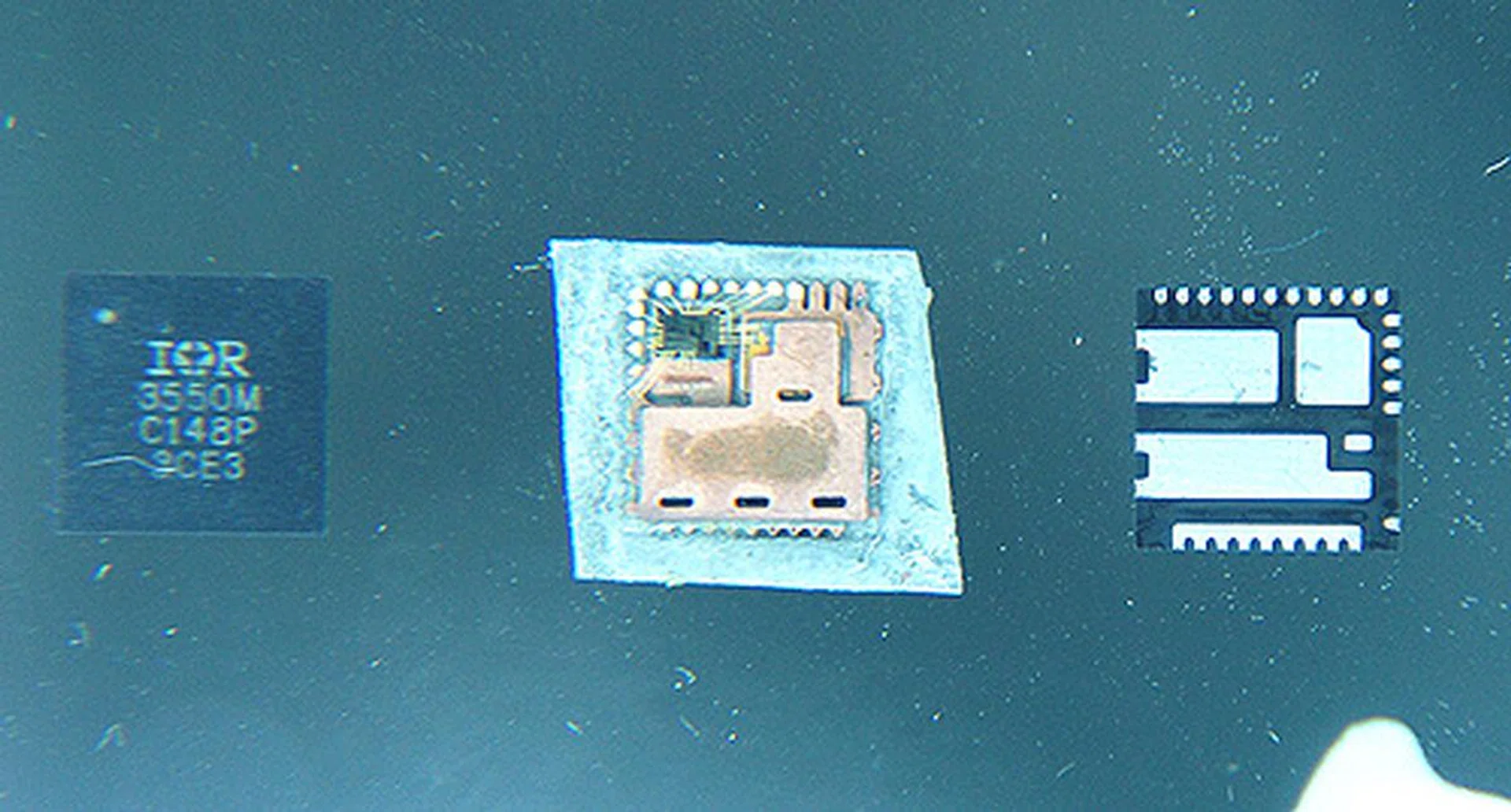 The new single package MOSFET magnified.