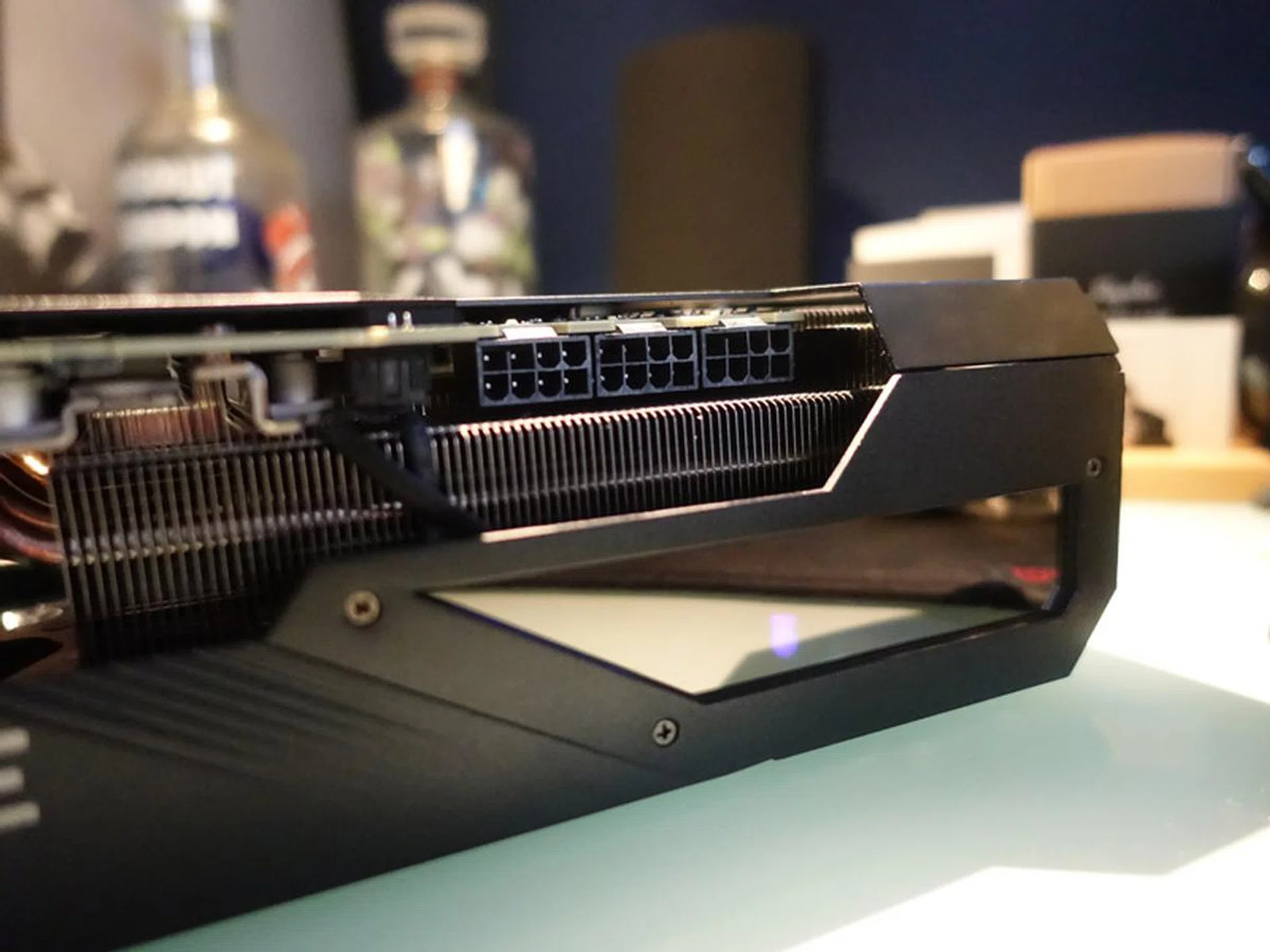 The position of the LCD meant that the card is not suitable being installed on a PCIe riser.