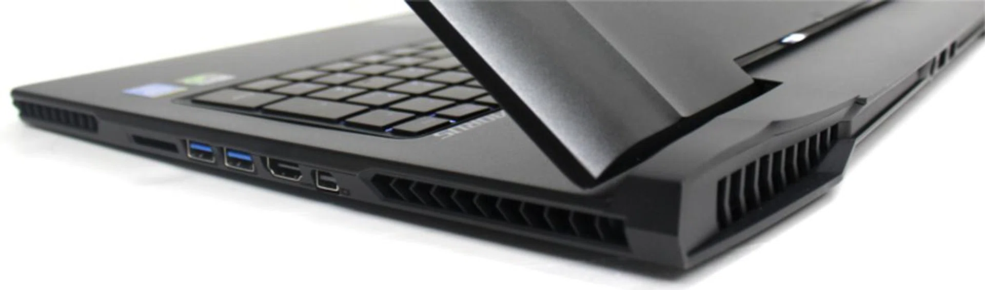 Right: SD card reader, 2 x USB 3.0, HDMI, mini-DisplayPort.
Rear: 2 x USB 2.0.