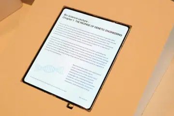 Samsung’s new foldable OLED has no visible crease.