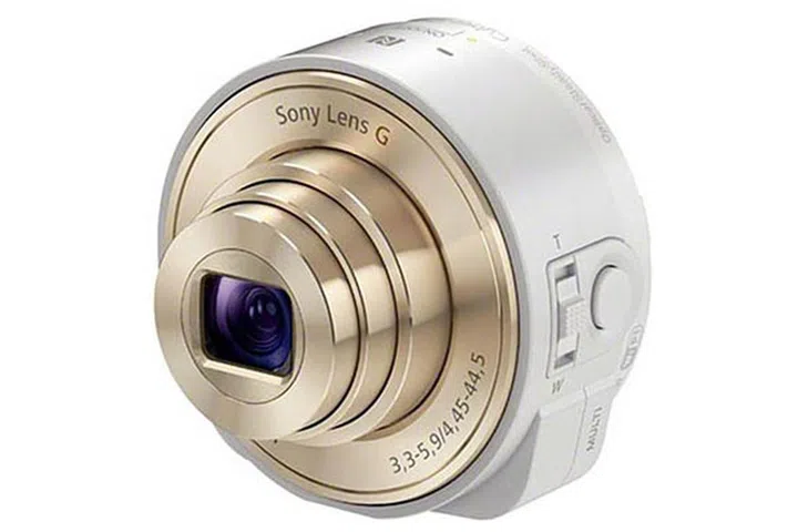 A gold version of the QX10 lens camera to match the gold iPhone 5S, perhaps? (Image source: Sony Alpha Rumors.)