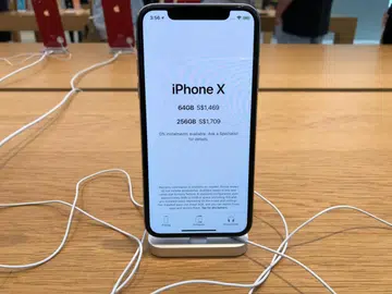 If you haven't upgraded to an iPhone X, now is your chance.