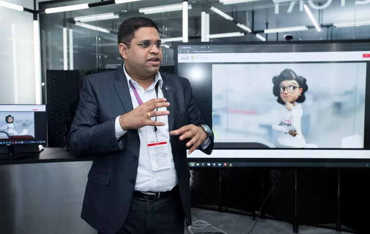 Singtel and local software partner, Quantiphi, showcasing a large language model application that can support various industries such as field support, digital concierge, robot assistant, help desk, operation support and knowledge kiosk. Image source: Singtel. 