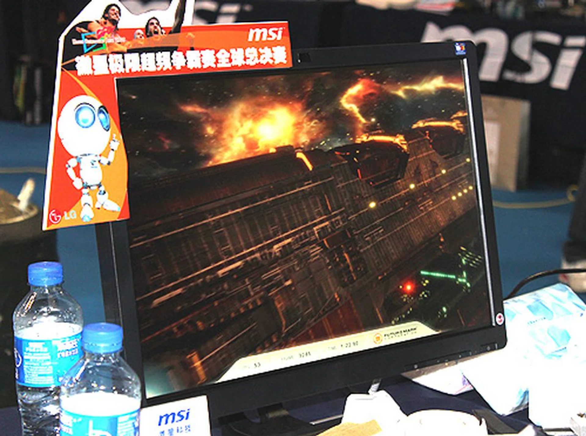 Wasting no time, contestants quickly started conducting runs on their system.