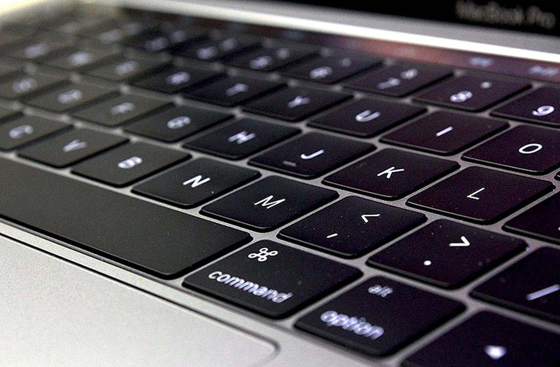 Why do I like this keyboard even though it has almost zero travel? This doesn't make sense!