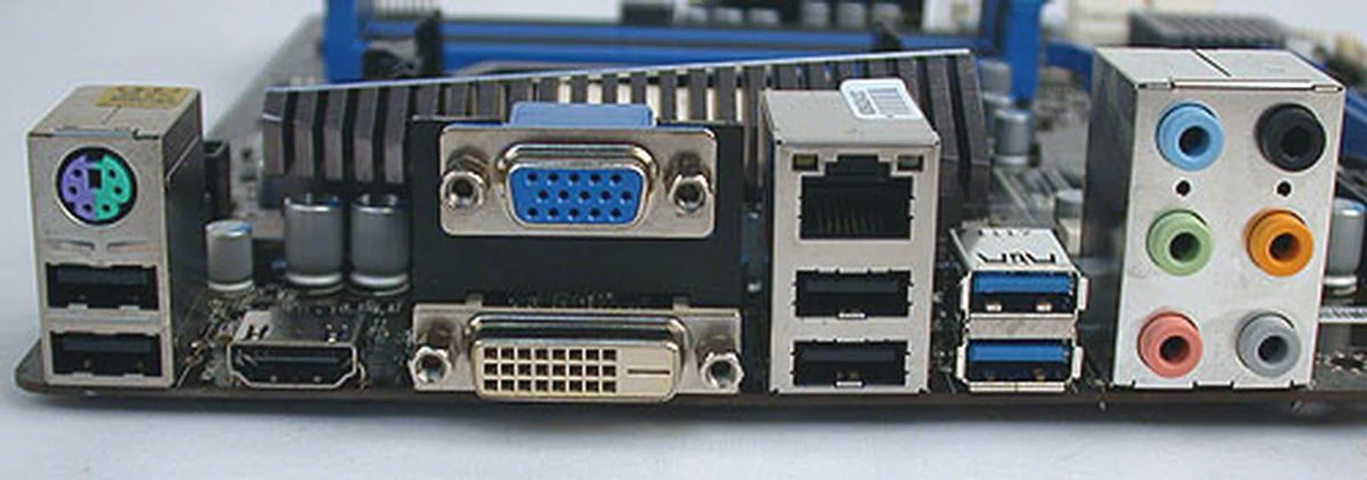 The rear I/O panel on this board is spartan in comparison to the other A75 boards in this roundup. There's no DisplayPort output for one, no FireWire or eSATA ports and only six USB ports, of which there are just two USB 3.0 ones. There's also no S/PDIF output.