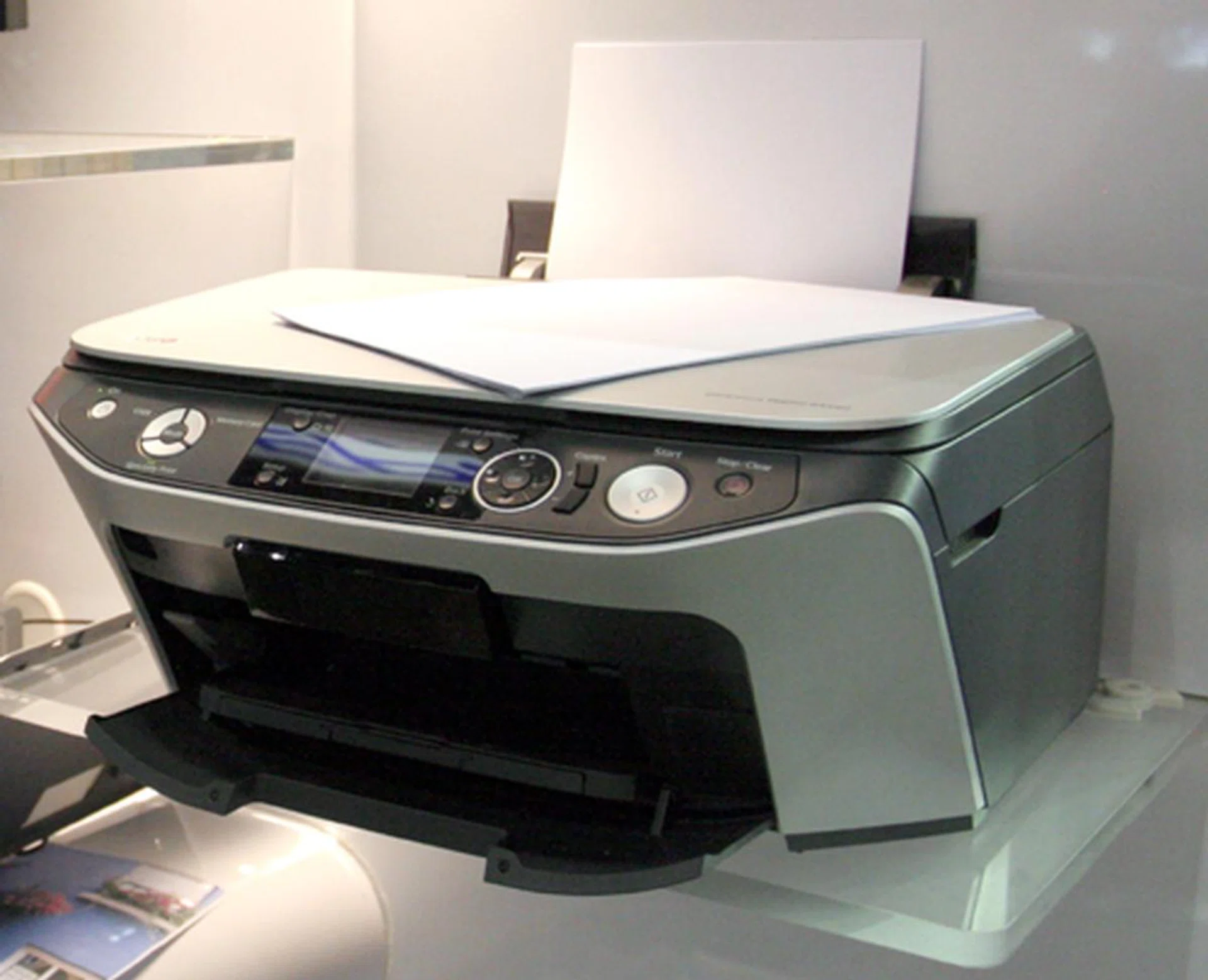  Print more quality photos at an affordable price of $348 with the Epson Stylus Photo RX590, giving you CD-R/DVD-R printing/copying, and allowing an easy and direct photo printing experience with PictBridge, card slots, IrDA and an optional Bluetooth connectivity.  