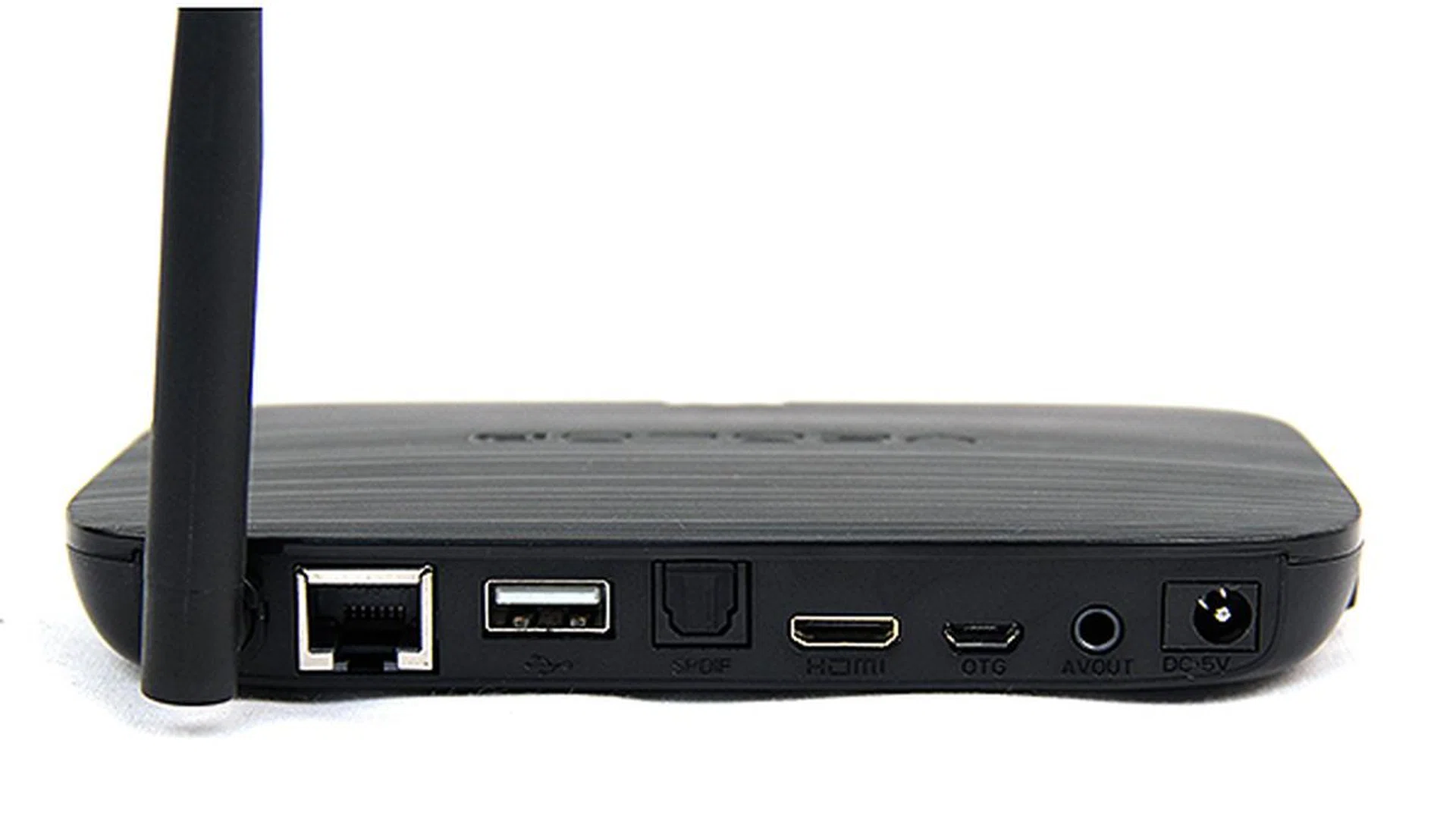 Behind you can find (from left to right) an Ethernet jack, a single USB 2.0 port, S/PDIF digital audio output, mini-HDMI port, mini-USB port for charging the VEO Navigator remote control, composite A/V output and a DC-in jack for power.