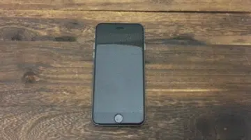 This is how fast the second-generation Touch ID scanner is (yes, this phone was fingerprint locked).