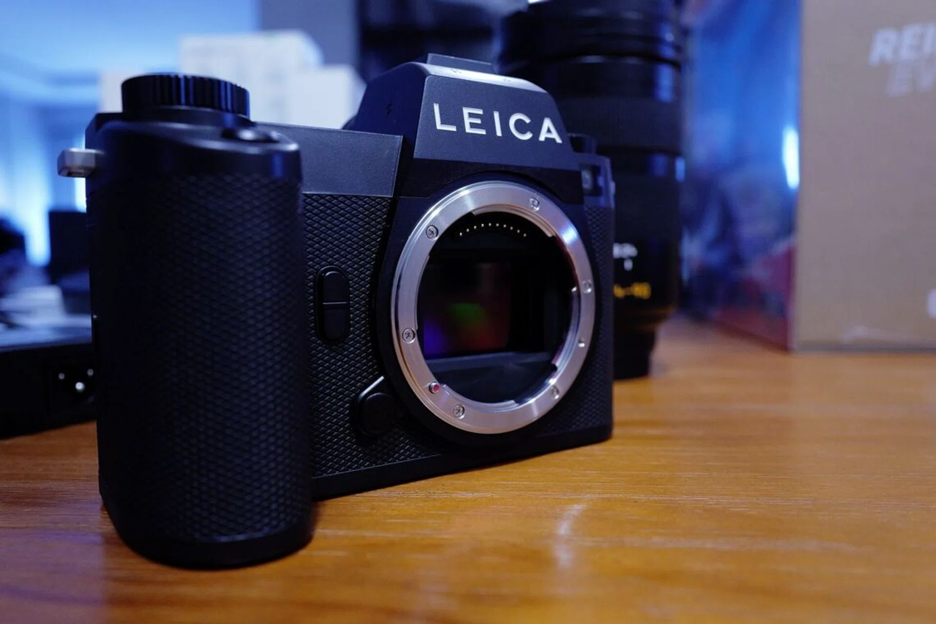 Leica SL3-P front