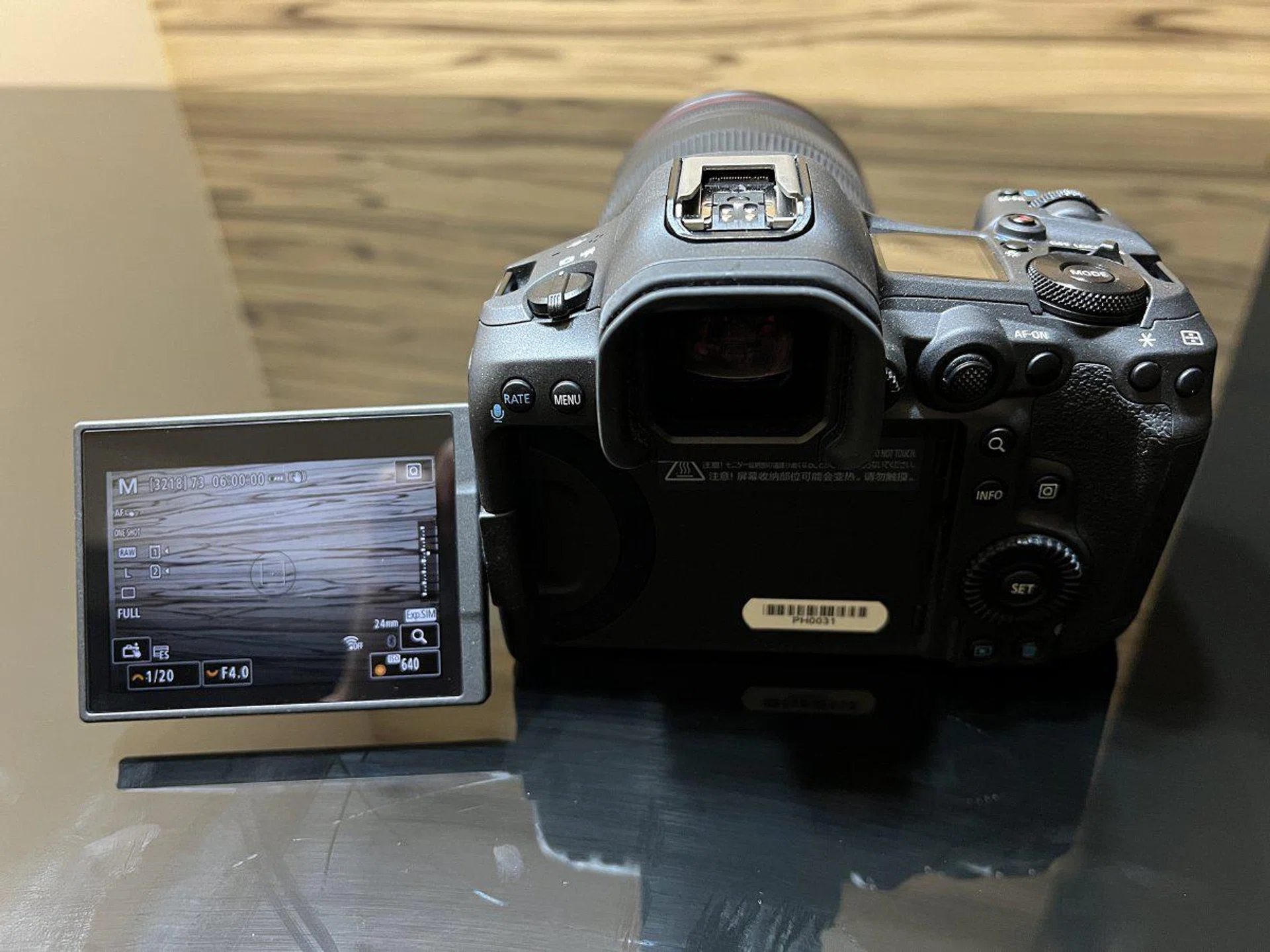 Both EVF and Touchscreen are viable composition options. Photo: HWZ
