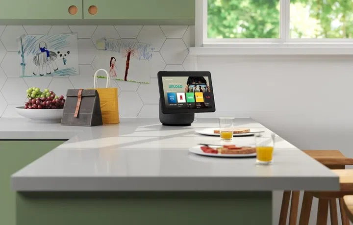 The new Echo Show 10 can swivel the screen automatically. Image courtesy of Amazon.
