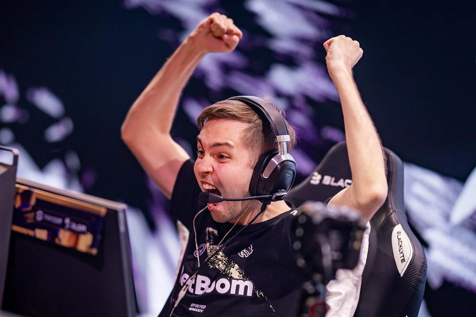 Donk has found some friends to carry the team with. Photo: Blast