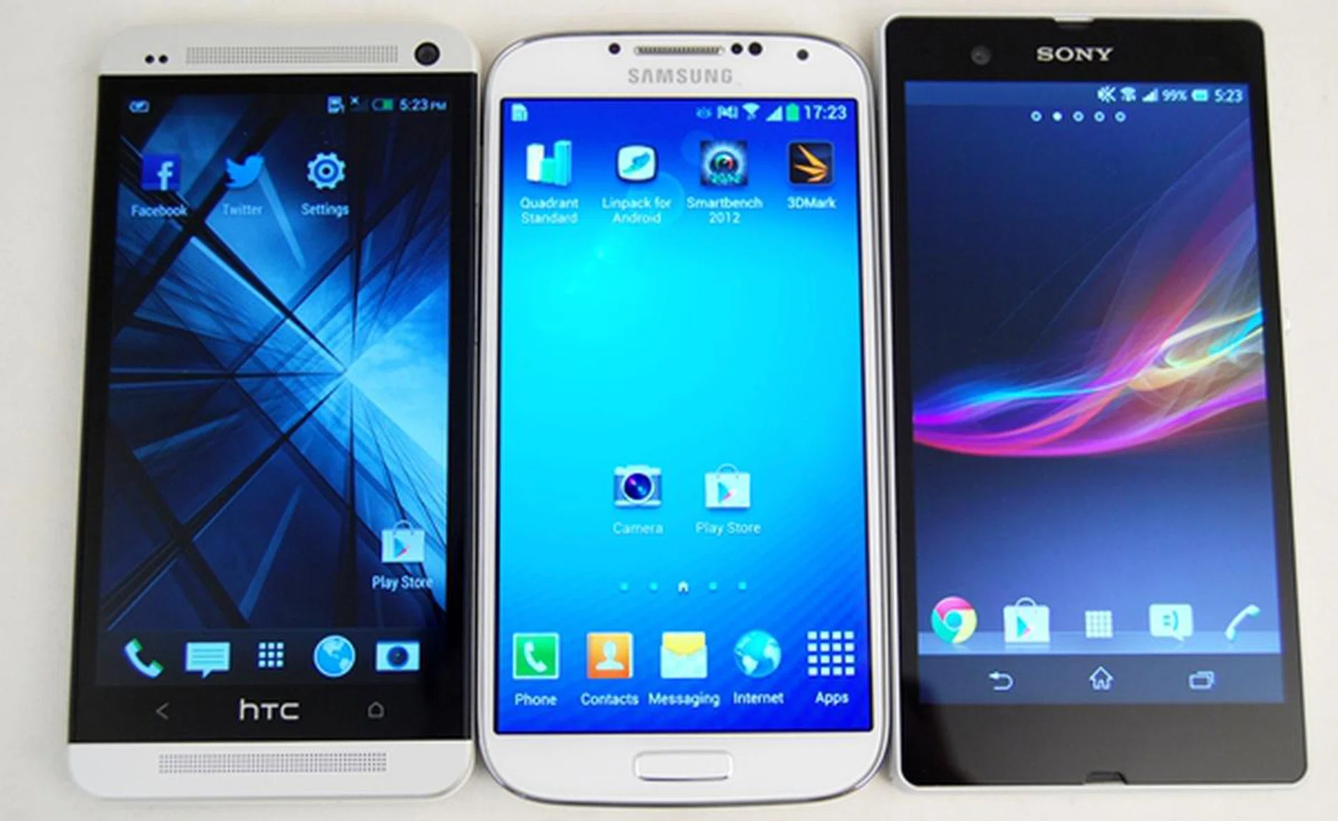 The Samsung Galaxy S4 could have been the best Android smartphone this year if not for its uninspiring design.