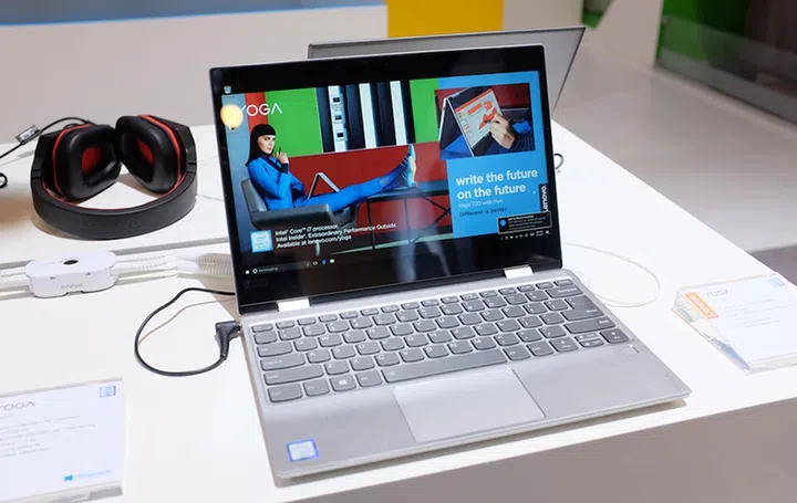 Lenovo Yoga 720