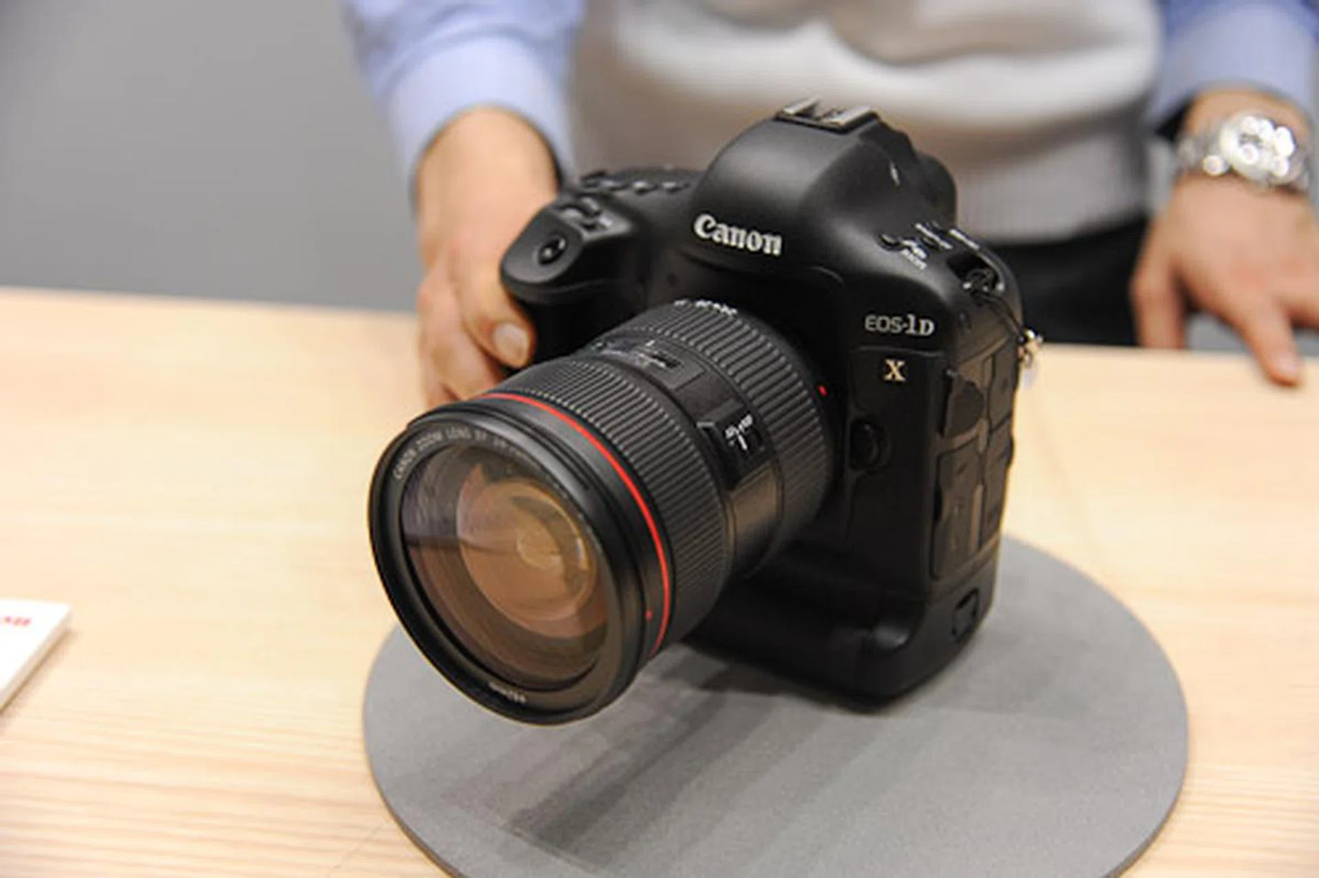 The Canon 1D X. People just loved squeezing the trigger to hear the shutter go clackity-clack at 14 frames per second.