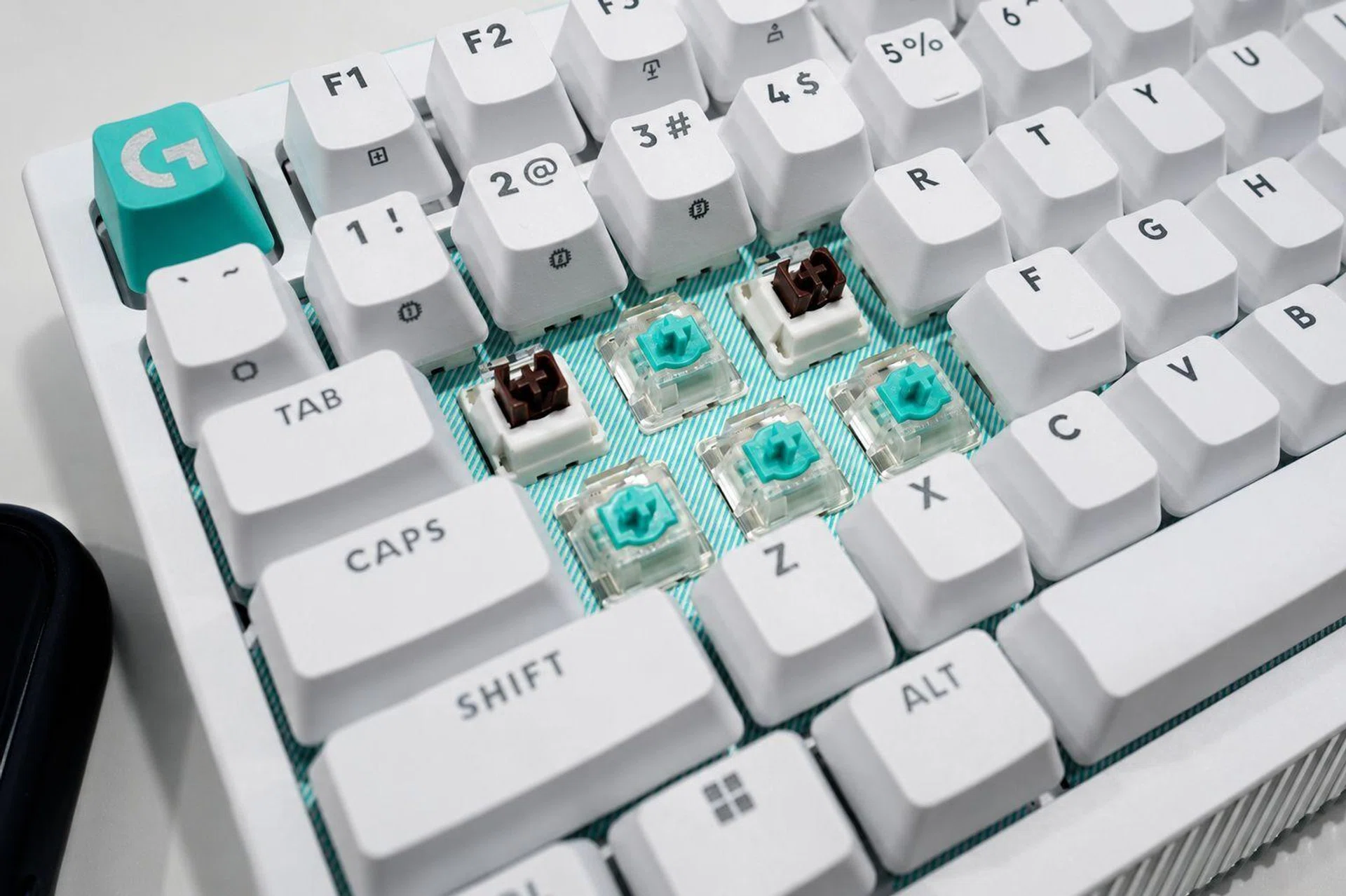 Mechanical and analogue switches