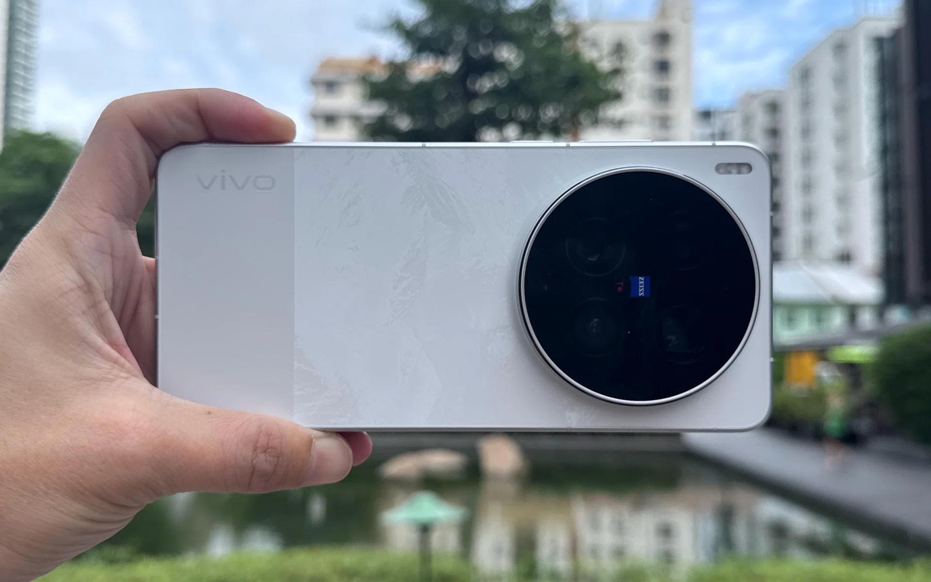 Vivo X300 Ultra review