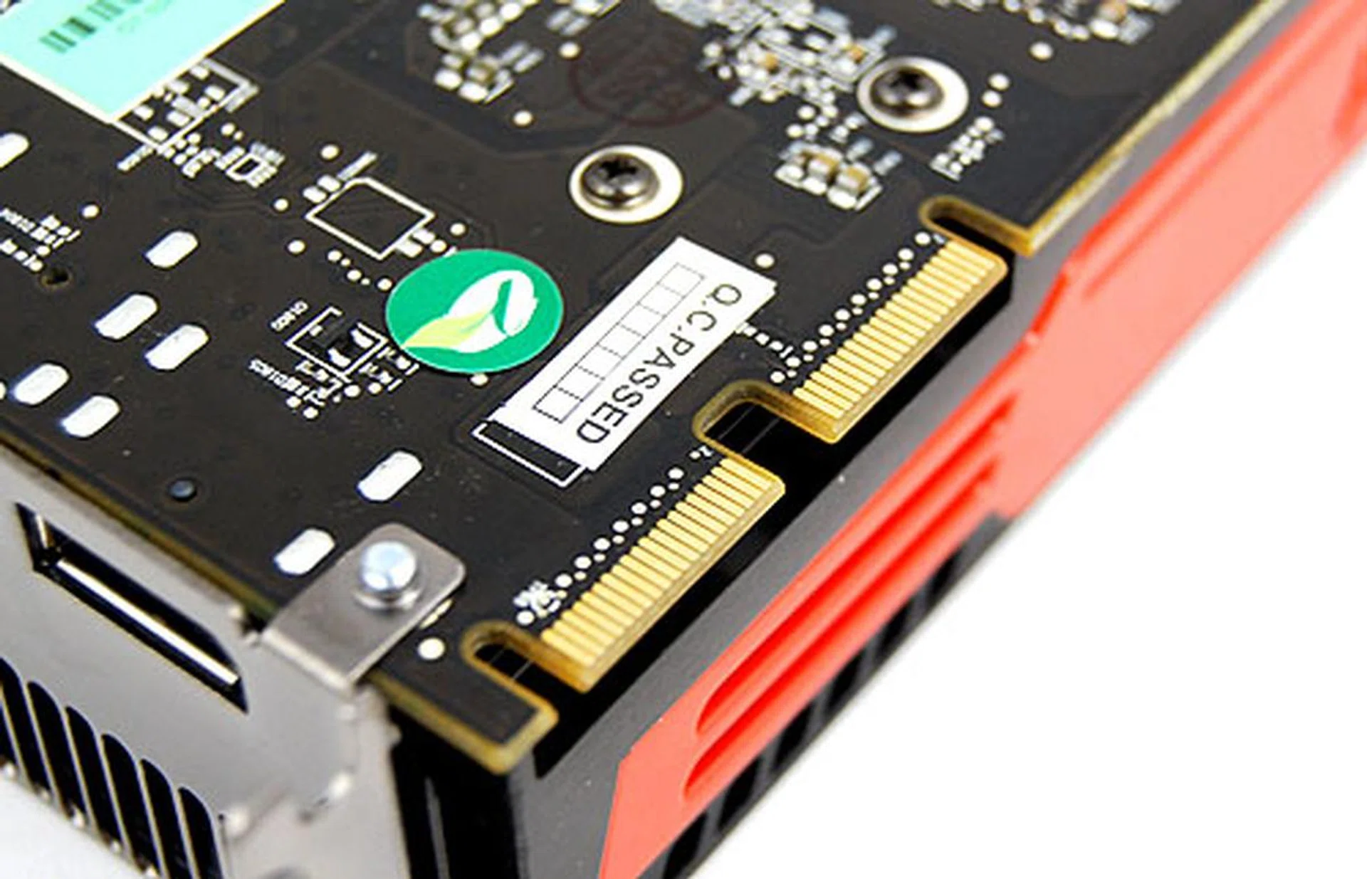 Two CrossFire connectors mean up to four Radeon HD 5850 can be chained in a CrossFireX configuration.