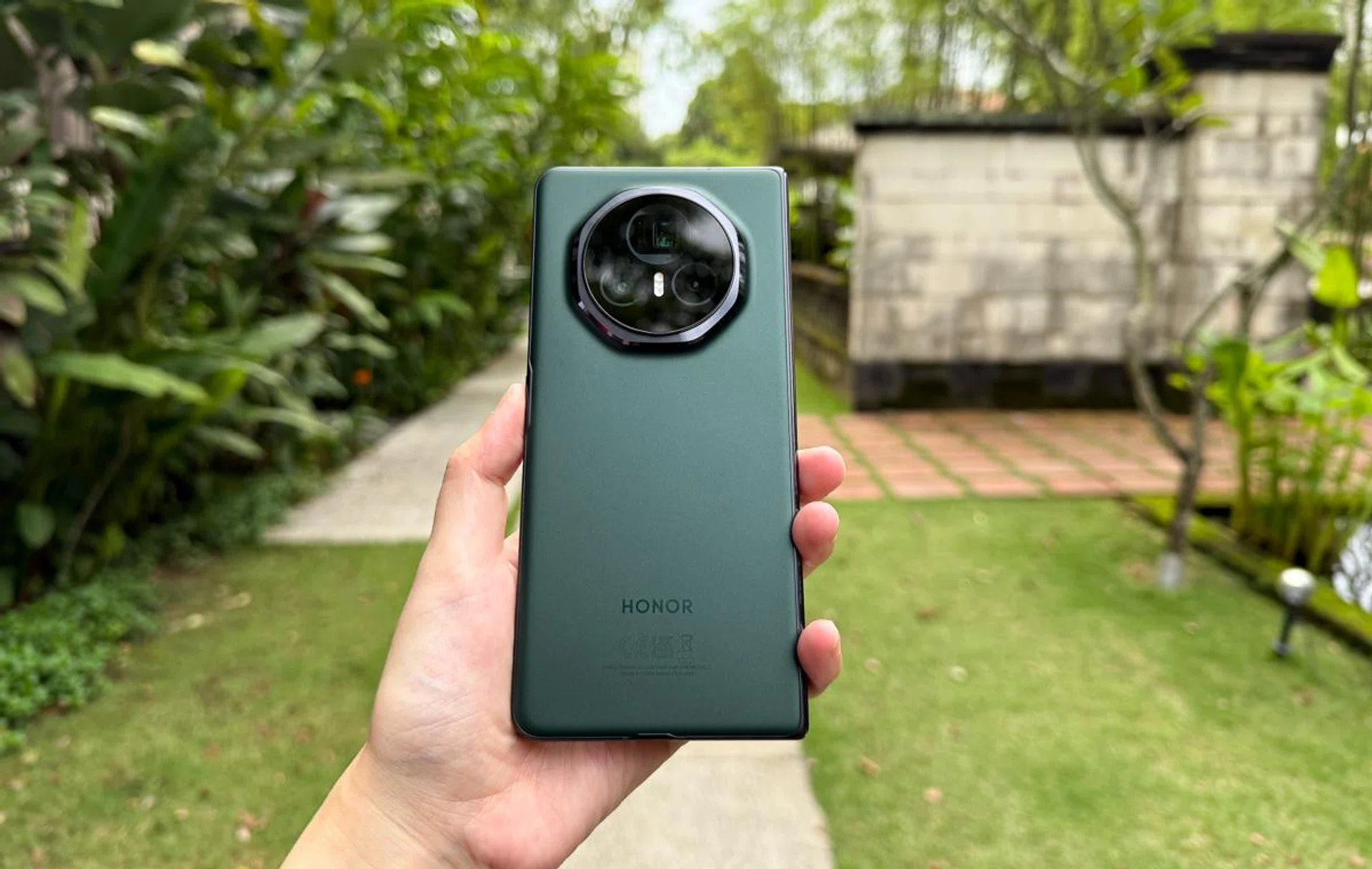 Honor Magic V3. Photo: HWZ.