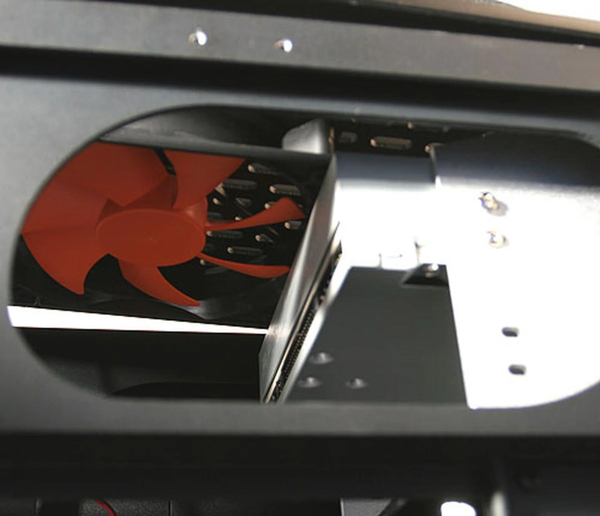 Thermaltake SwordM VD5000BNA Casing | HardwareZone Singapore