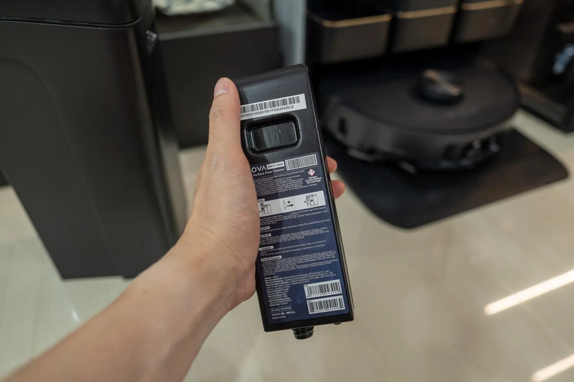 Mova requires you to buy a new proprietary cleaning fluid bottle every time. It’s a bit baffling. Photo: HWZ
