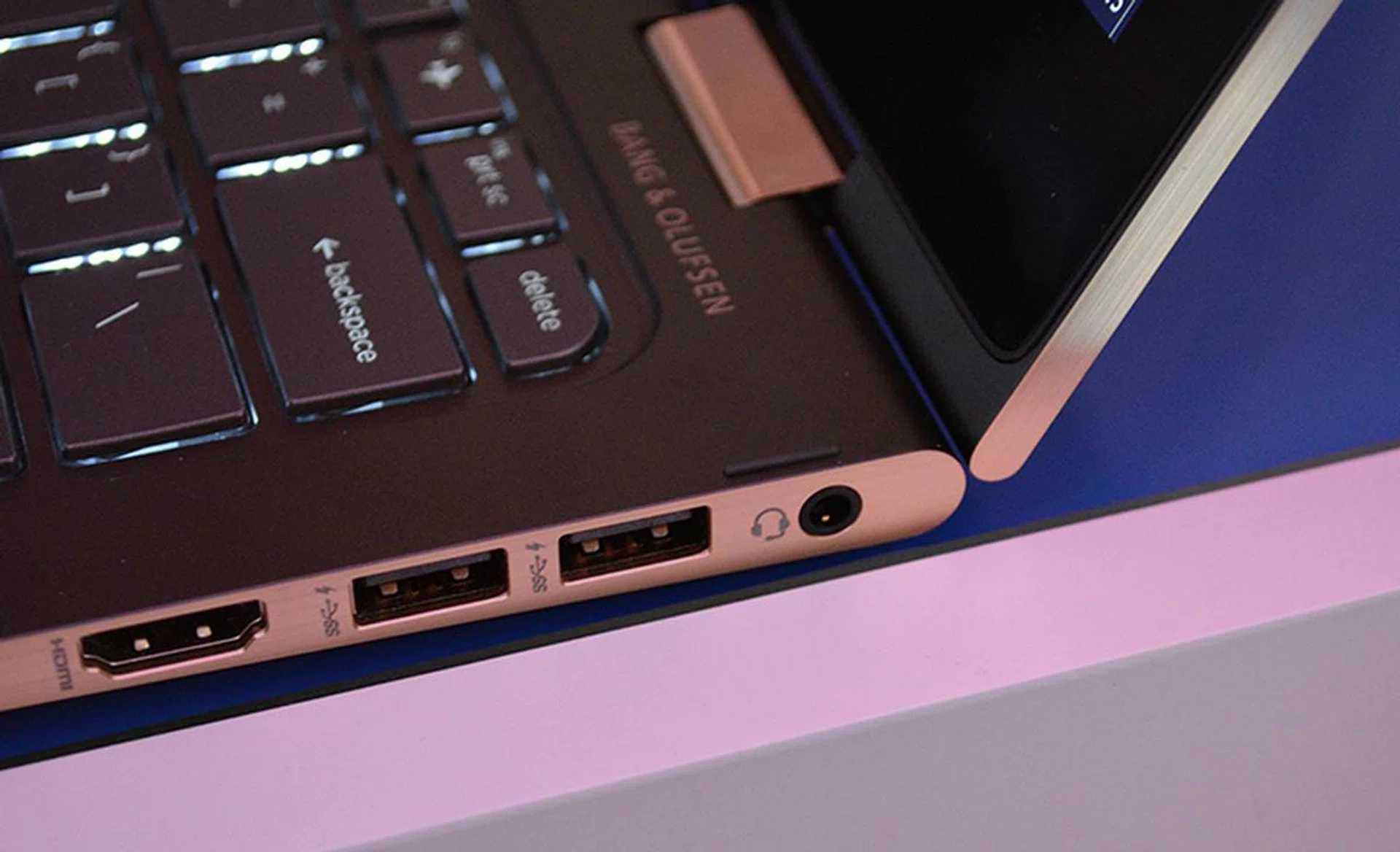 A closer look at the gold accents on the Spectre x360. You can also see the B&O branding on the keyboard.