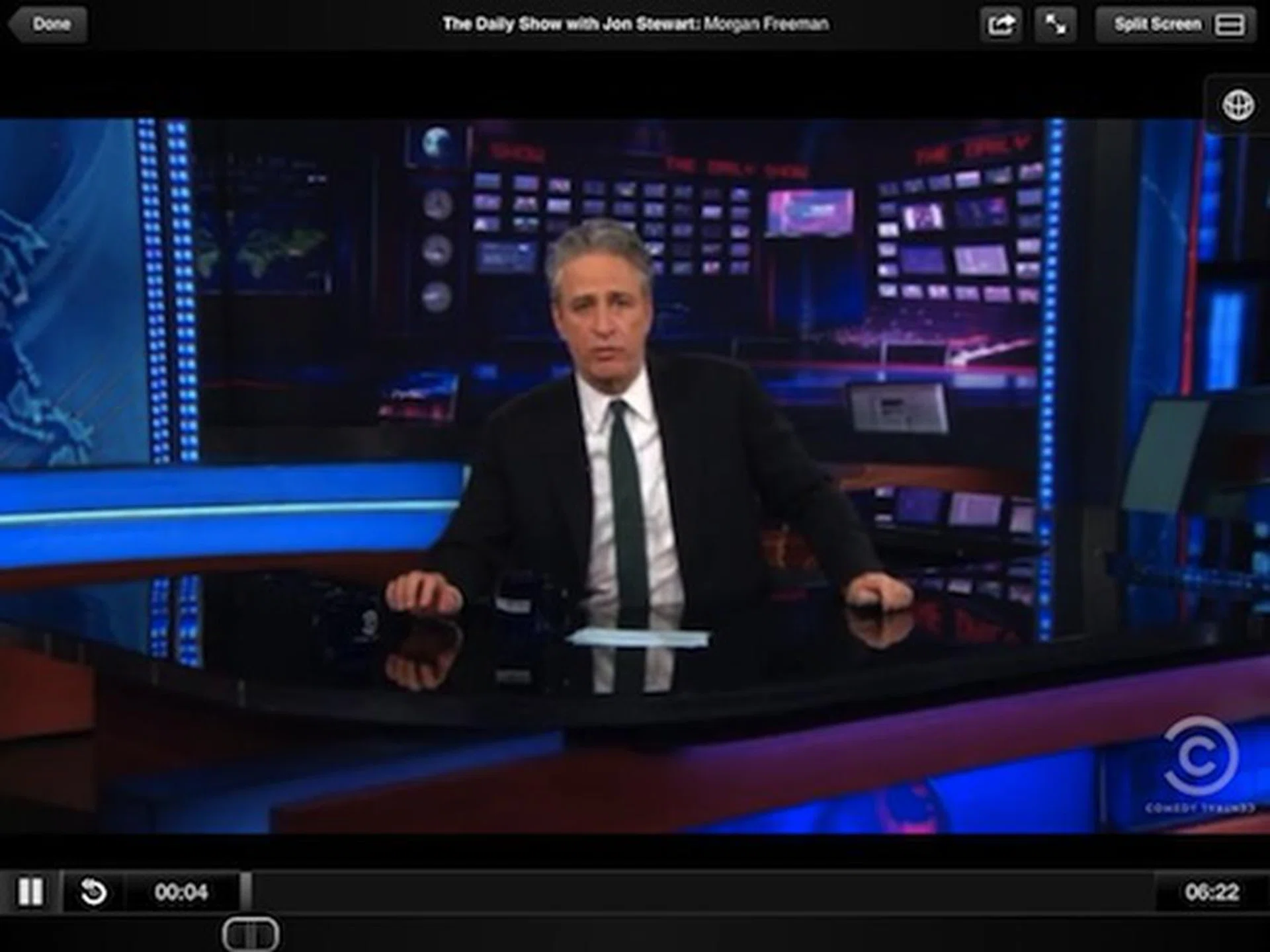 The full screen view is pretty straightforward but notice the split-screen button on the top right?