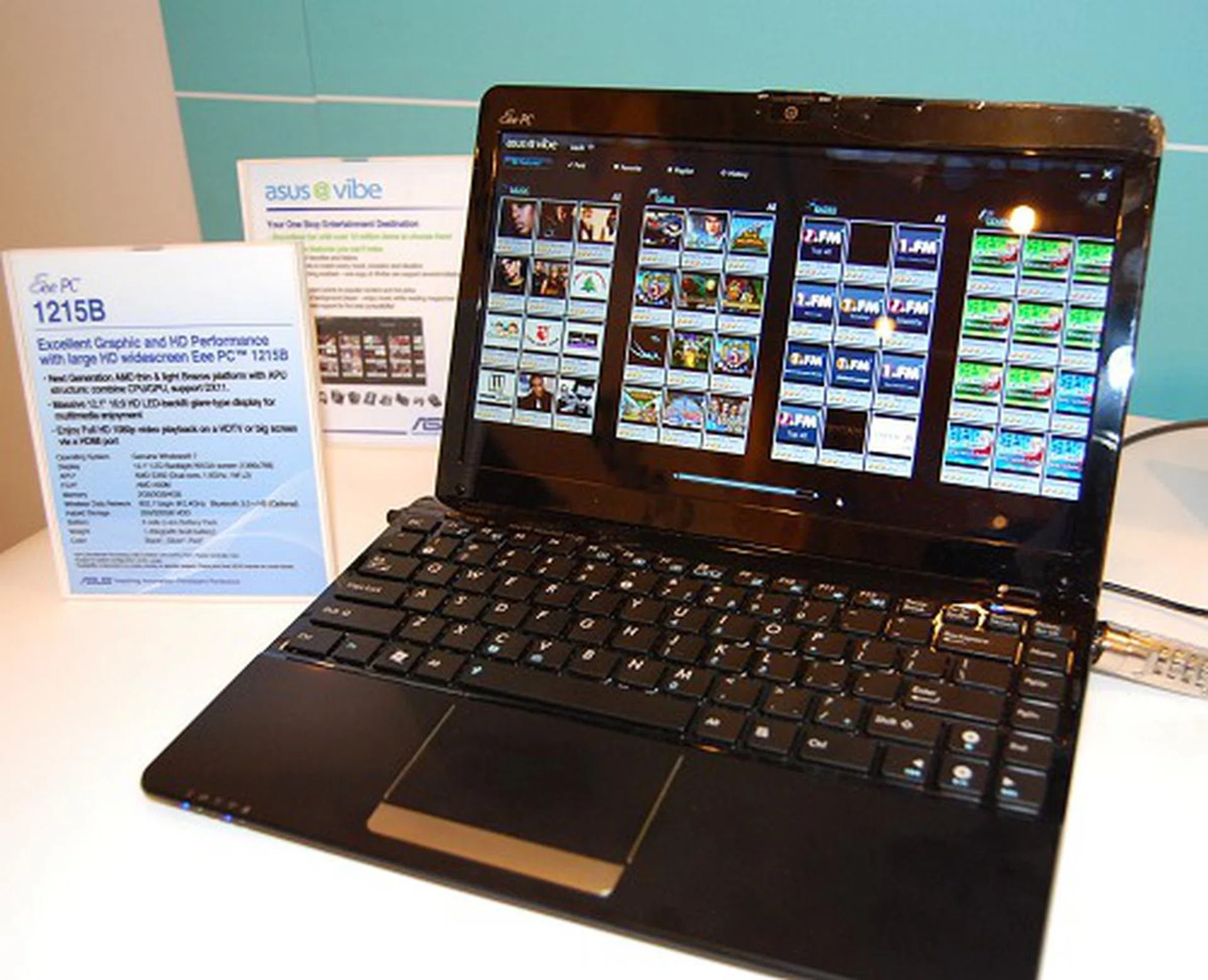 The Eee PC 1215B is based on AMD's latest Brazos platform (AMD Fusion). This 12.1-inch unit is powered by the AMD E350 APU (1.6GHz, dual-core) and comes with the usual configuration options for memory and storage.