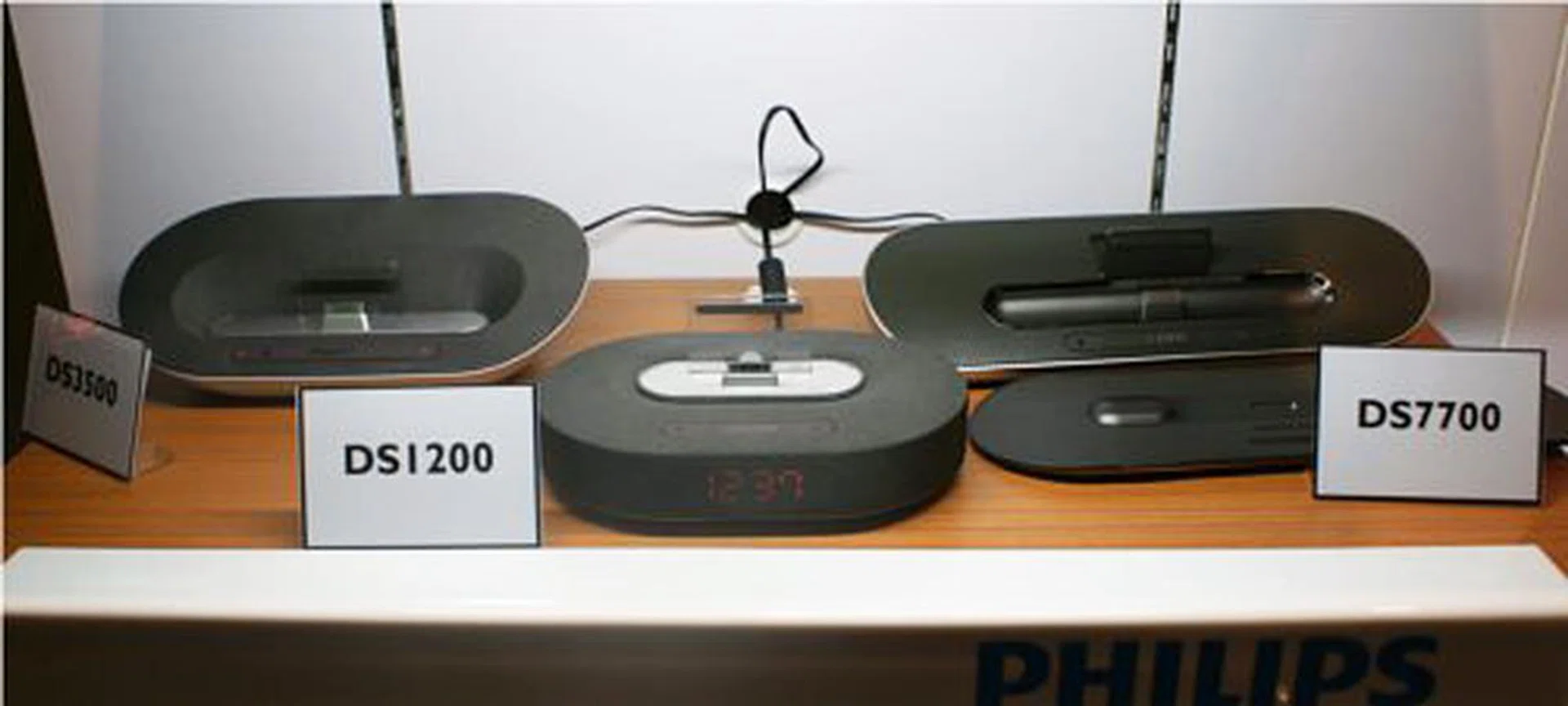 The DS1200 and the DS7700 both have a robust design and good sound quality.