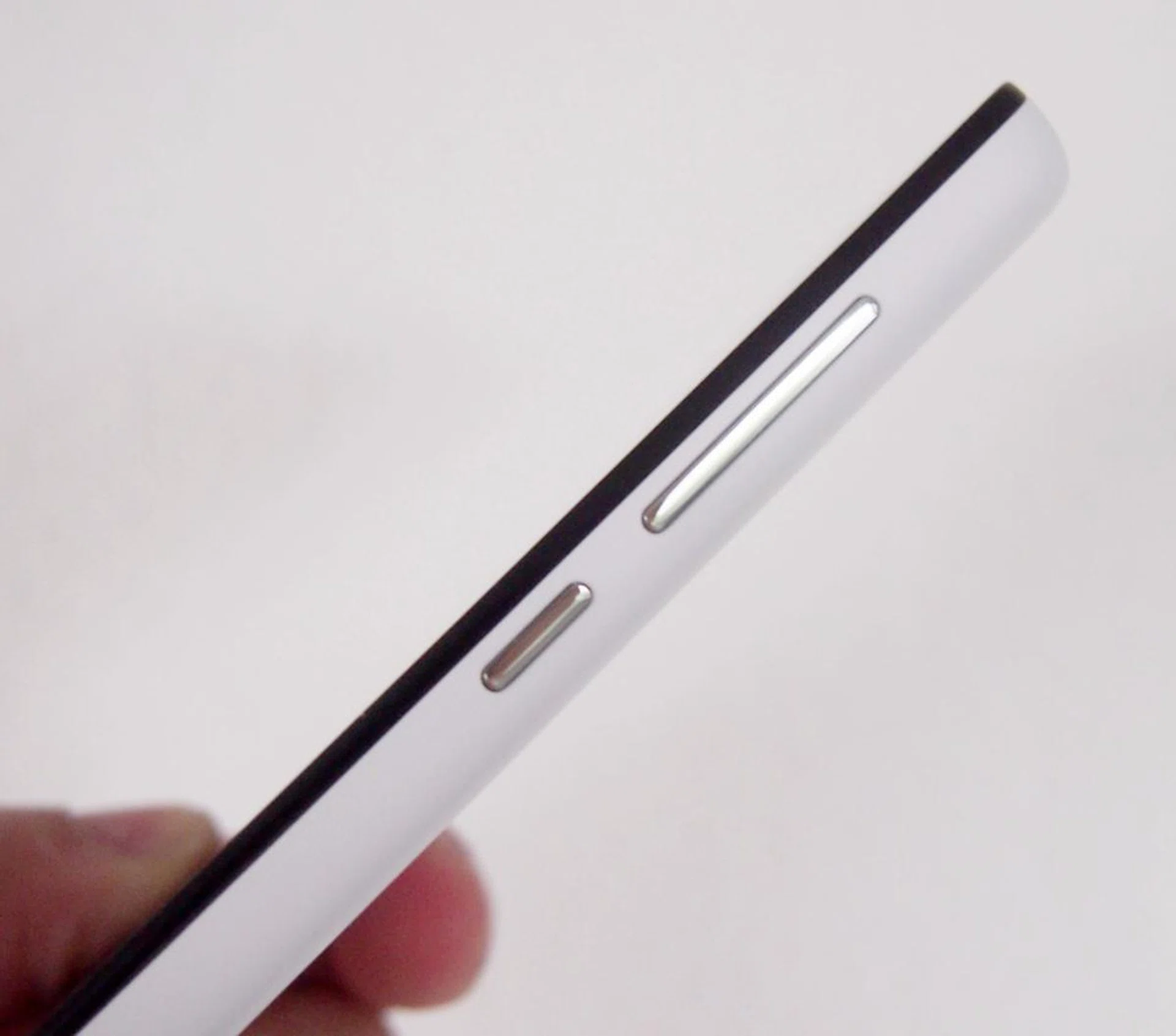 The power and volume controls have a new silver chrome finish on the Xiaomi Redmi 2.