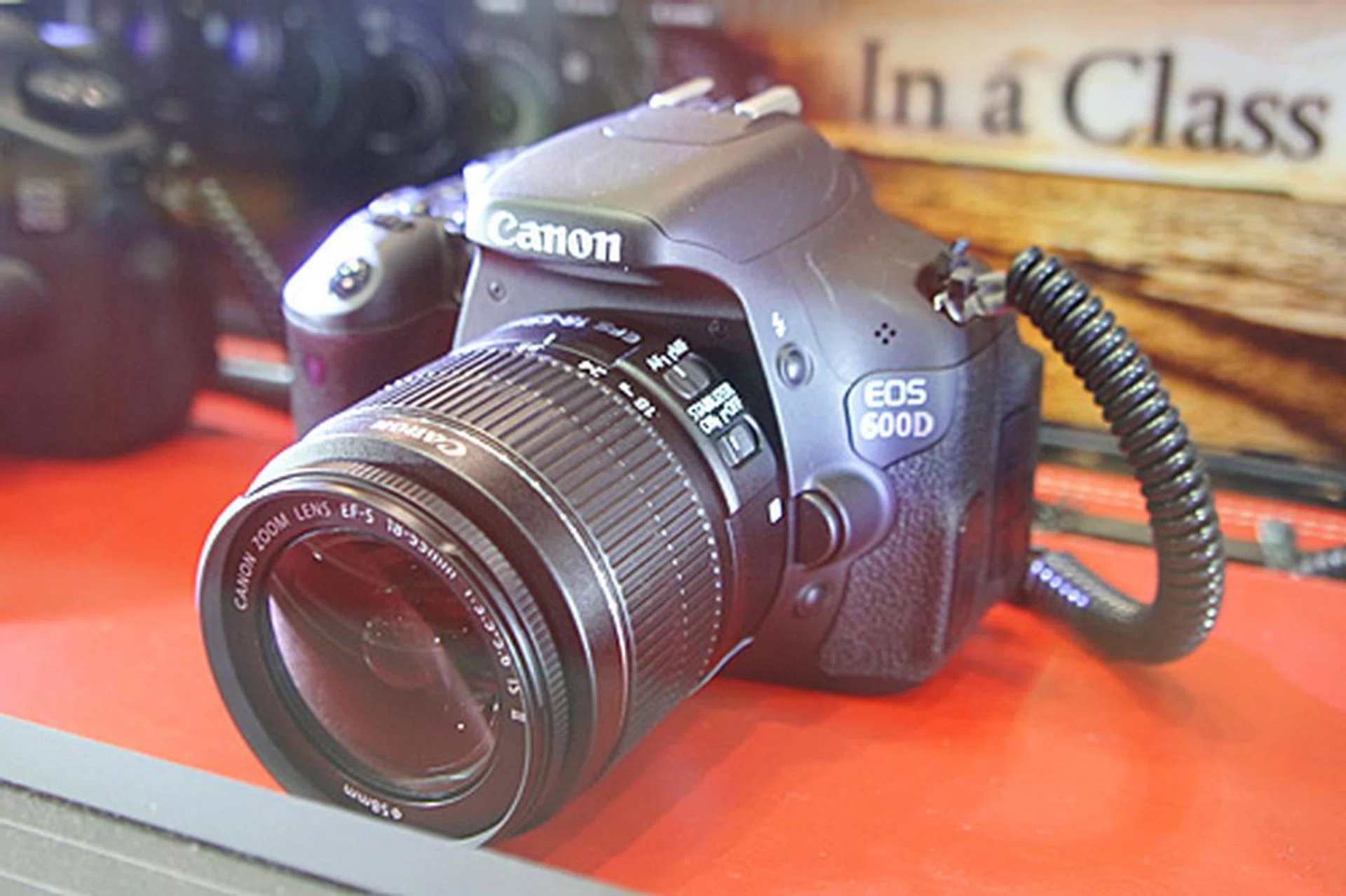 The new EOS 600D features an 18-megapixel CMOS sensor, DIGIC 4 processor, sensitivity from ISO 100 to 6400 (expandable to 12800), 9-point AF, 3.7fps continuous shooting speed, a vari-angle, 3.0-inch LCD, and integrated wireless flash control. It’s going for $1,199 for the body only, $1,399 with an 18-55mm lens, and $1,749 with an 18-135mm lens. Freebies include an 8GB SD card, a tripod, and a dry cabinet. 