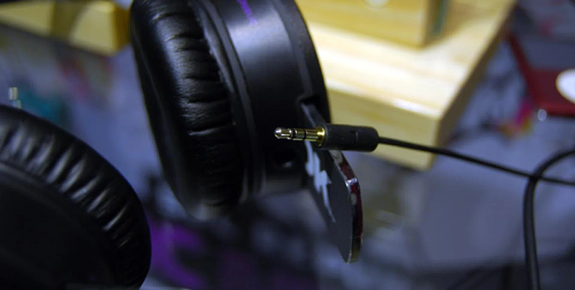 Customization also extends to the wires, which can be pulled out and replaced at the discretion of the user.