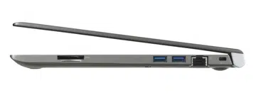 The Toshiba Portege Z30t is a highly portable machine, tapering down to a thickness of just 13.9mm. On this left profile, we see a SD card reader, two USB 3.0 ports, an Ethernet port and a Kensington Security Slot.