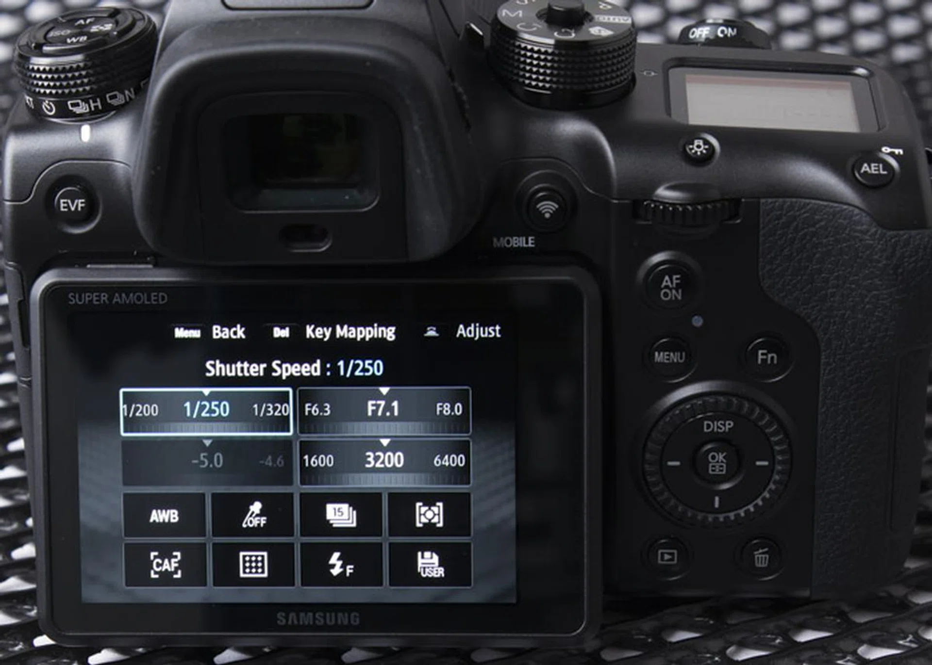This Fn menu makes changing settings a breeze, as everything is accessible by touch.