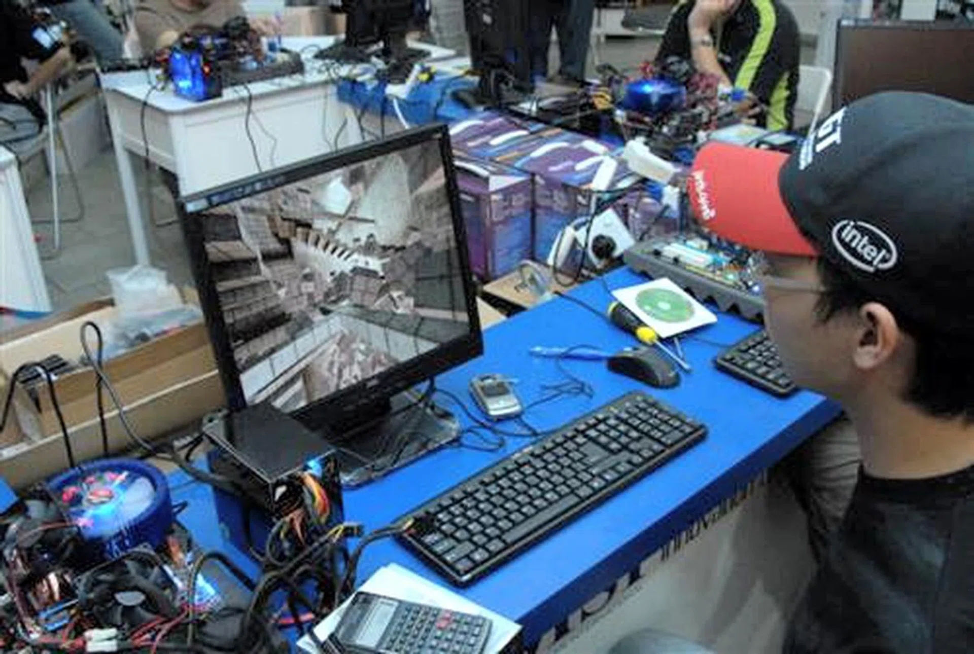  Looi's rig in PCMark before it froze.  