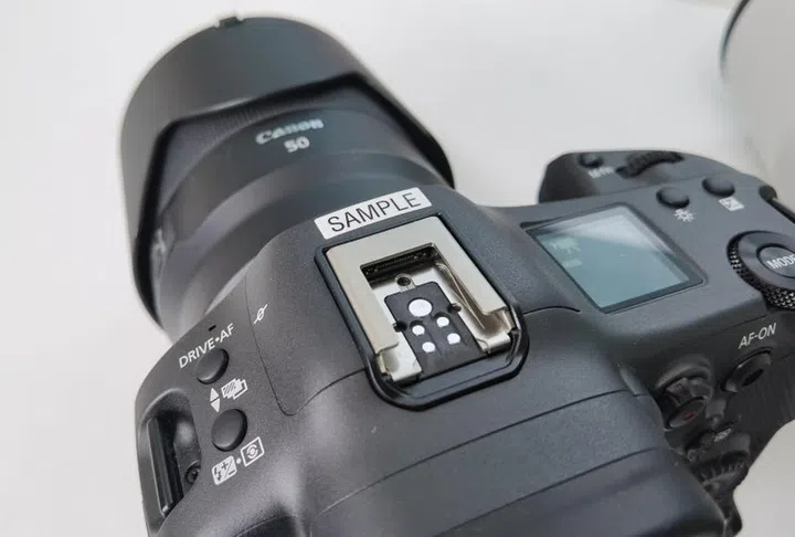 Close up of EOS R3 multi-function shoe