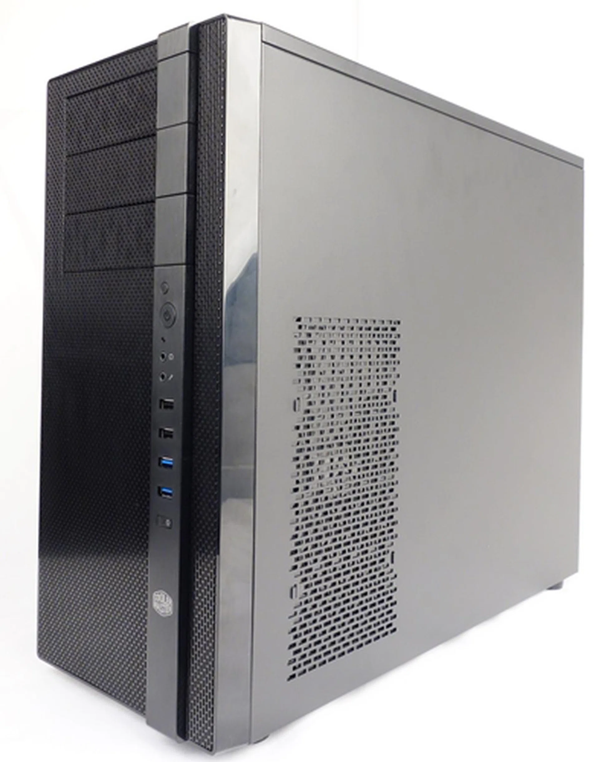 The panel opposite the clear acrylic window, offers ventilation holes for the optional 120mm intake fan or 240mm radiator.