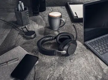 The Jabra Evolve2 85 is the lead model in the new communication series headsets.