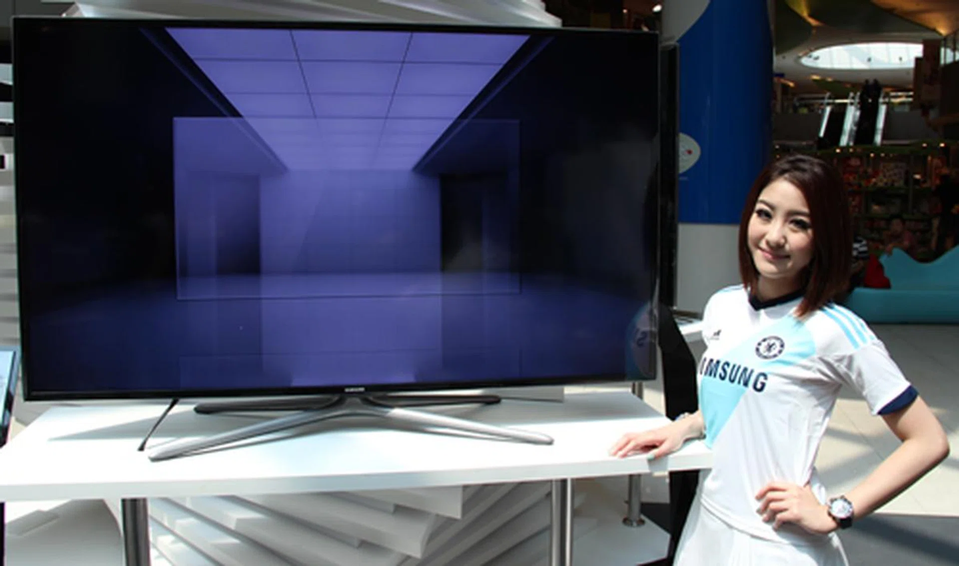 Samsung delivers a healthy serving of Smart TVs for those looking to upgrade their display in 2013.  