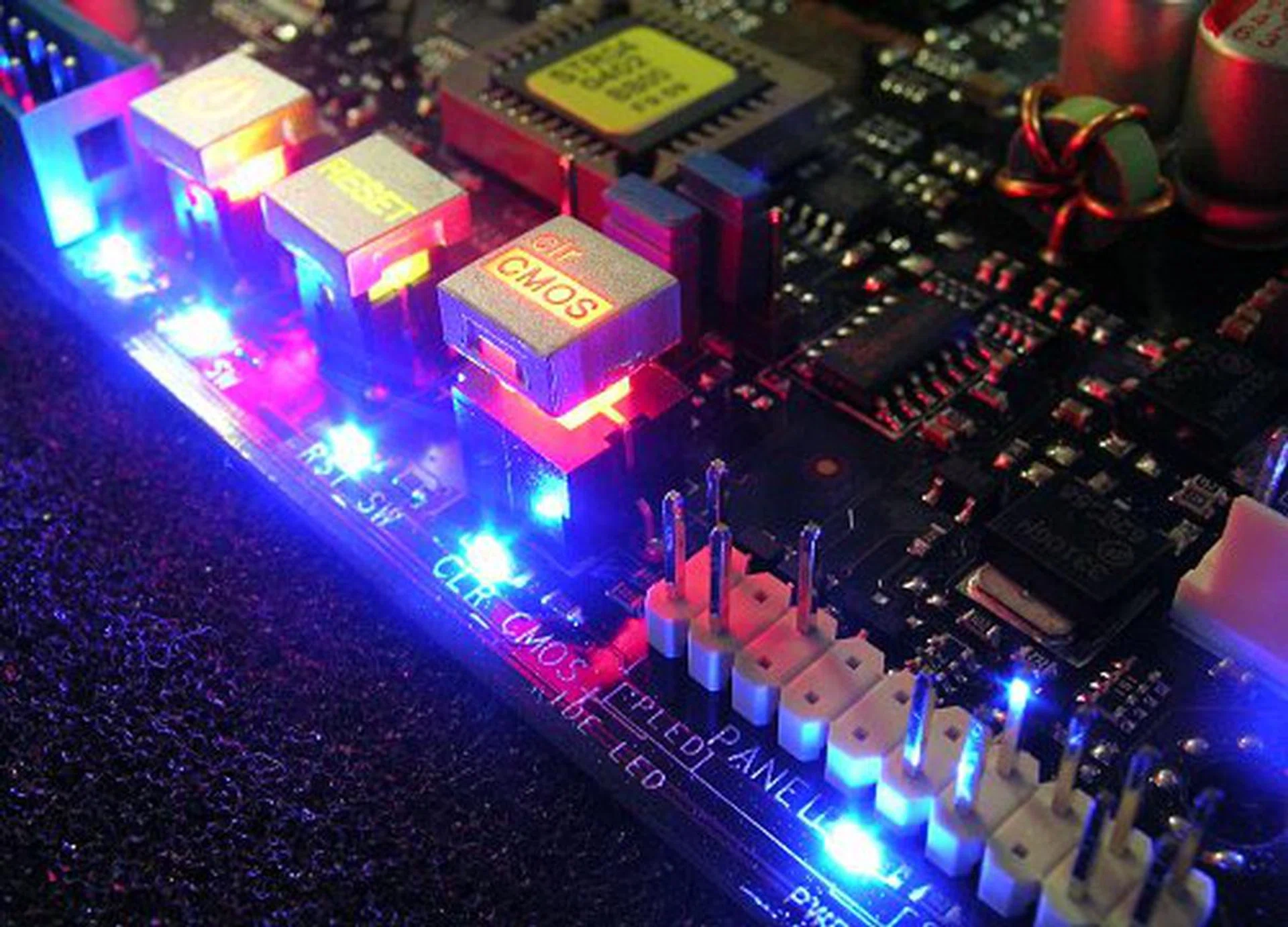 Onboard LEDs help locate connectors in the dark. Plus, they look cool.