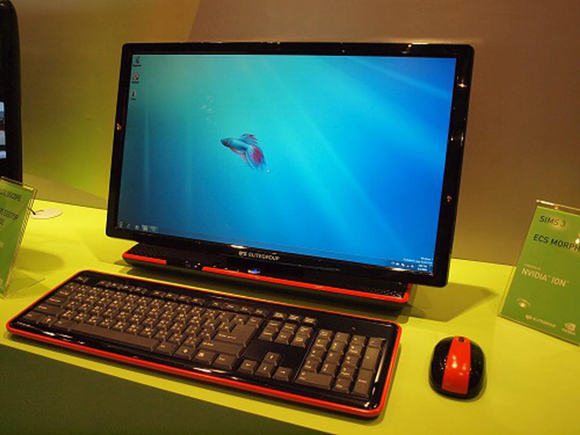 One of the most stunning of the lot is this ECS Morph-I system with a tilt capable huge display and matching keyboard/mouse combo to boot. With a fairly capable graphics engine thanks to the Ion, a large screen size on a system still running the Intel Atom is quite a reality.