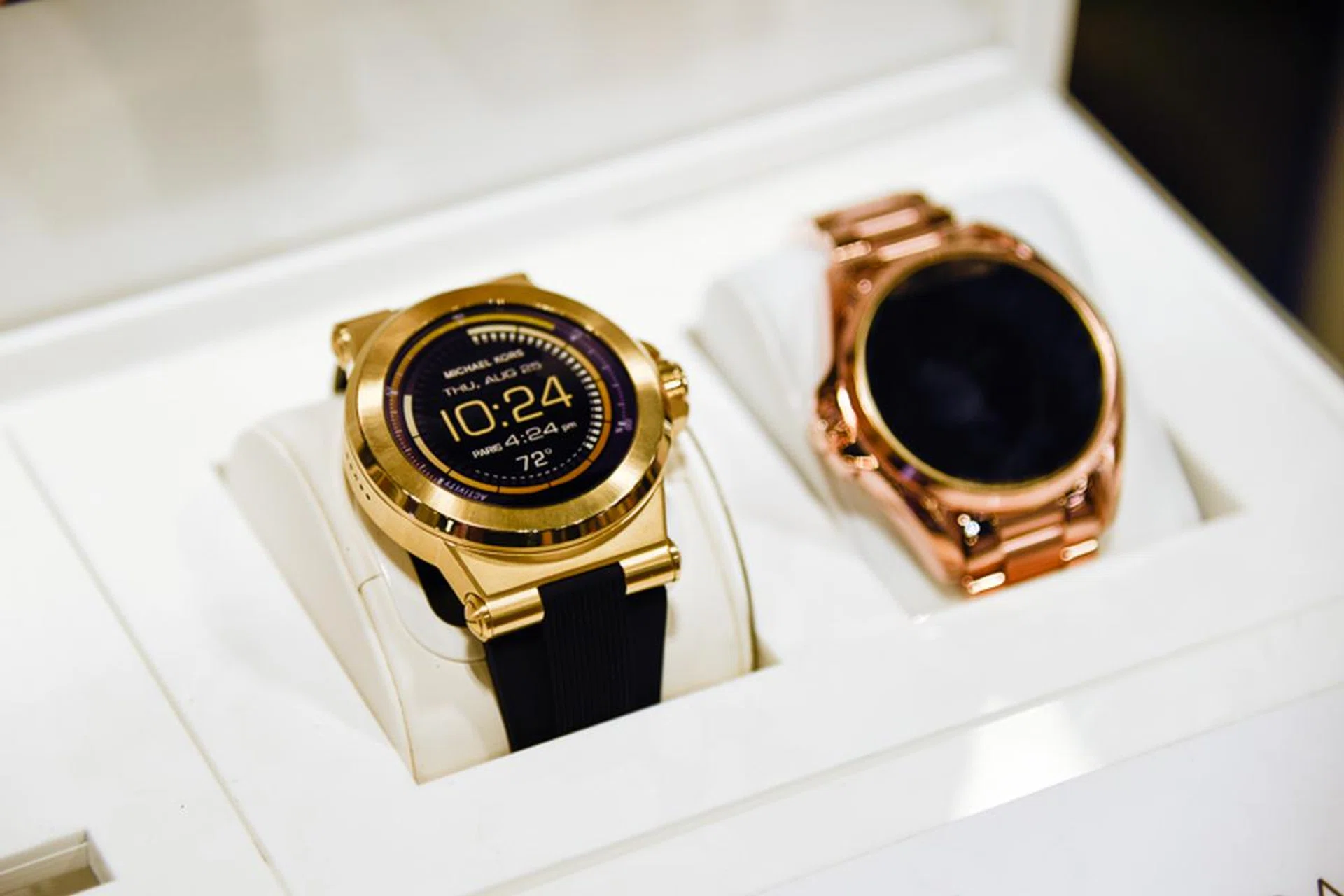 These are pretty flashy smartwatches. The Michael Kors Access Smartwatch is going for S$599, while their hybrid style smartwatches are going for S$429 to S$479.