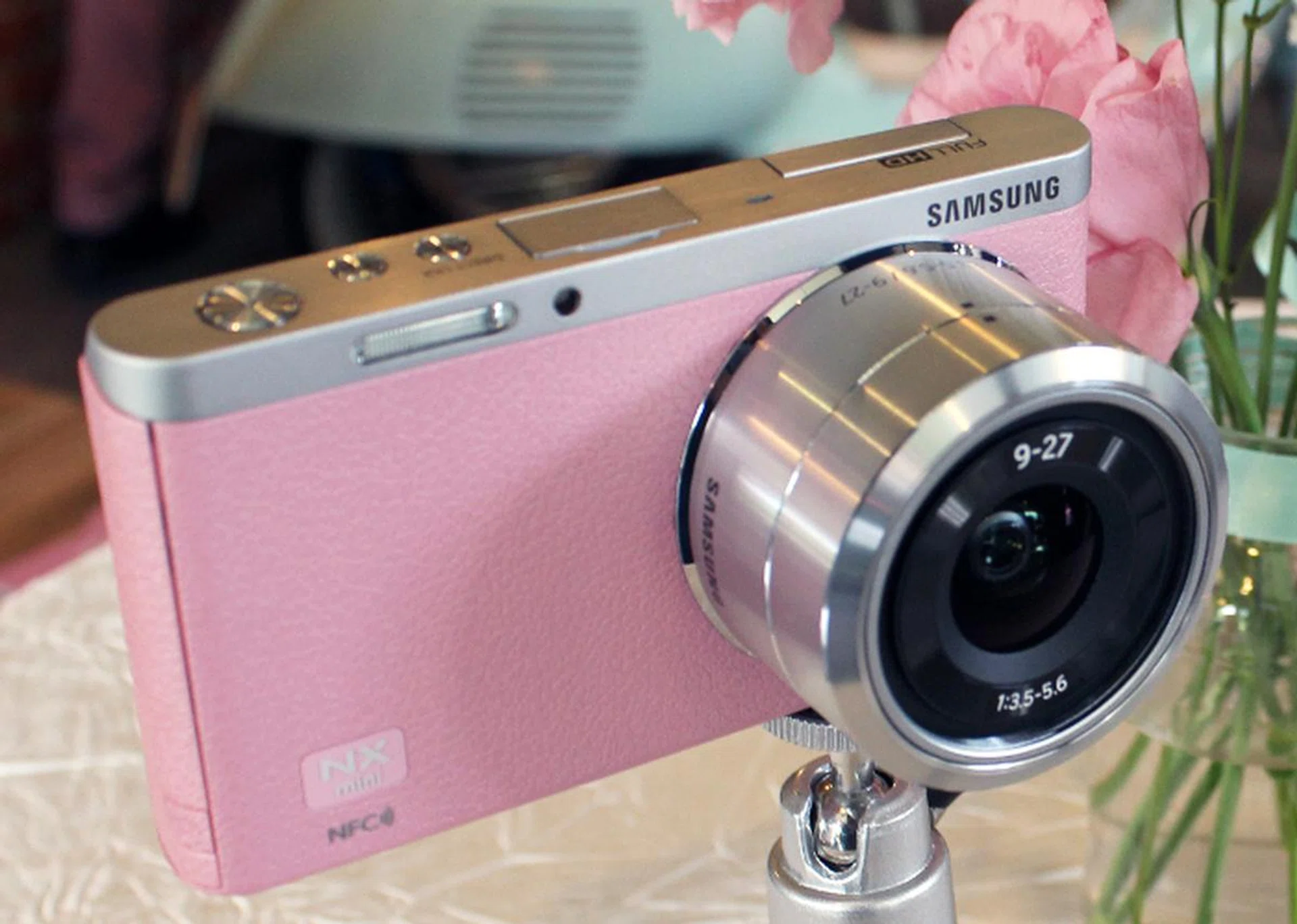 Can the NX Mini stand up against other compact mirrorless cameras? Since it was just barely announced, stay tuned to our detailed review when we get hold of a test unit.