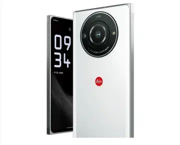 The Leica Leitz Phone 2.