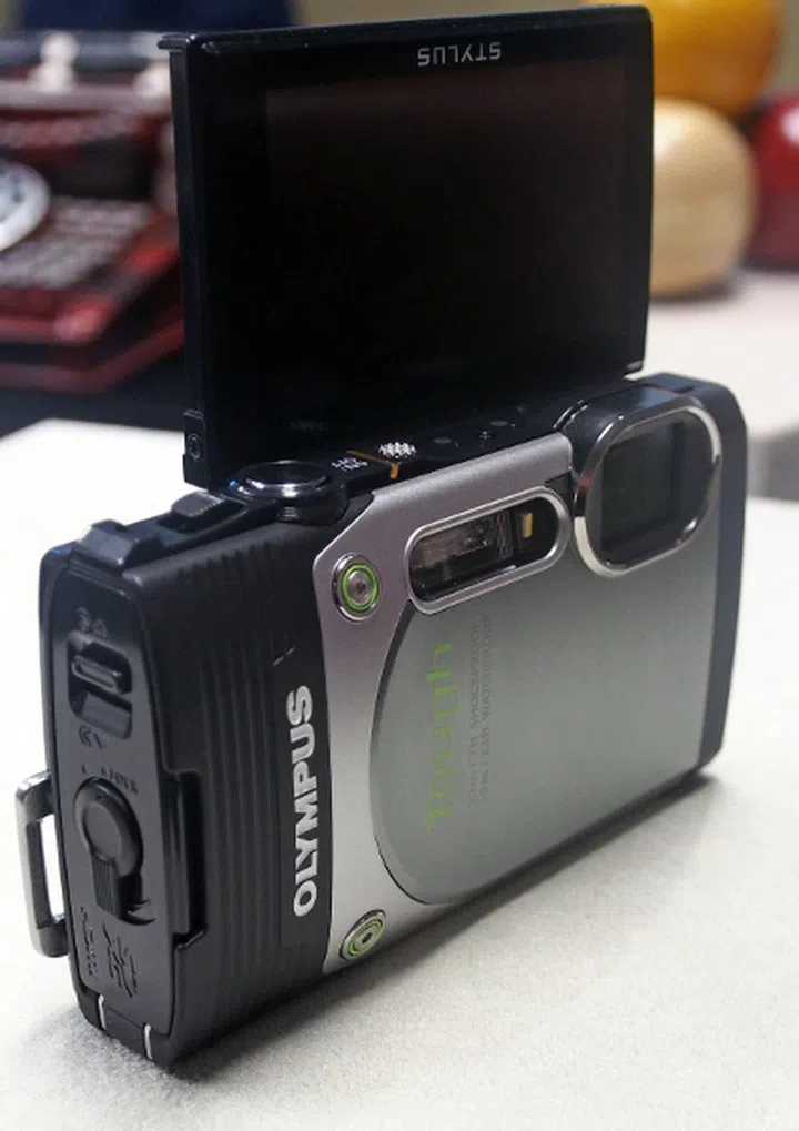 The Stylus TG-850 features a tilting LCD screen for easy selfies.