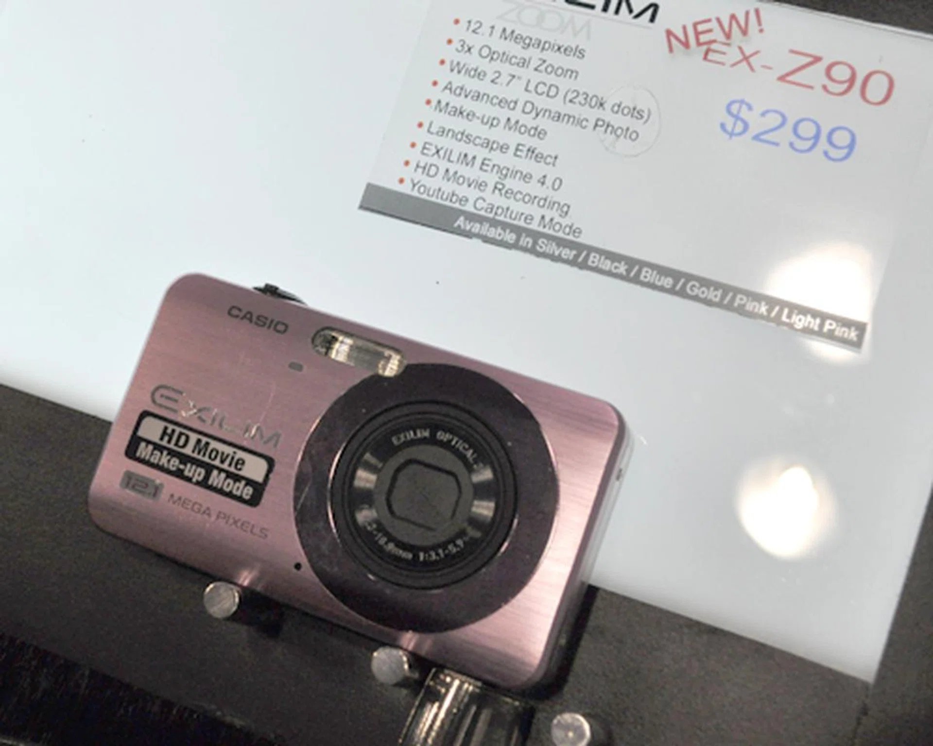 The new Casio EX-Z90 is priced at $299, and it does come with some impressive specs. This includes a 12.1-megapixel sensor, 3x optical zoom and uses the latest EXILIM Engine 4.0. Like most of the Comex offers, the EX-Z90 will be bundled with goodies such as an 8GB memory card and many more.