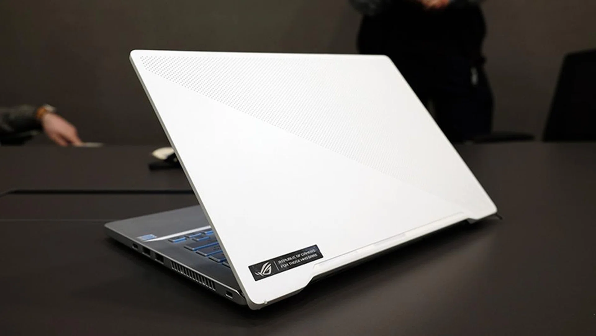 ASUS ROG Zephyrus G14
