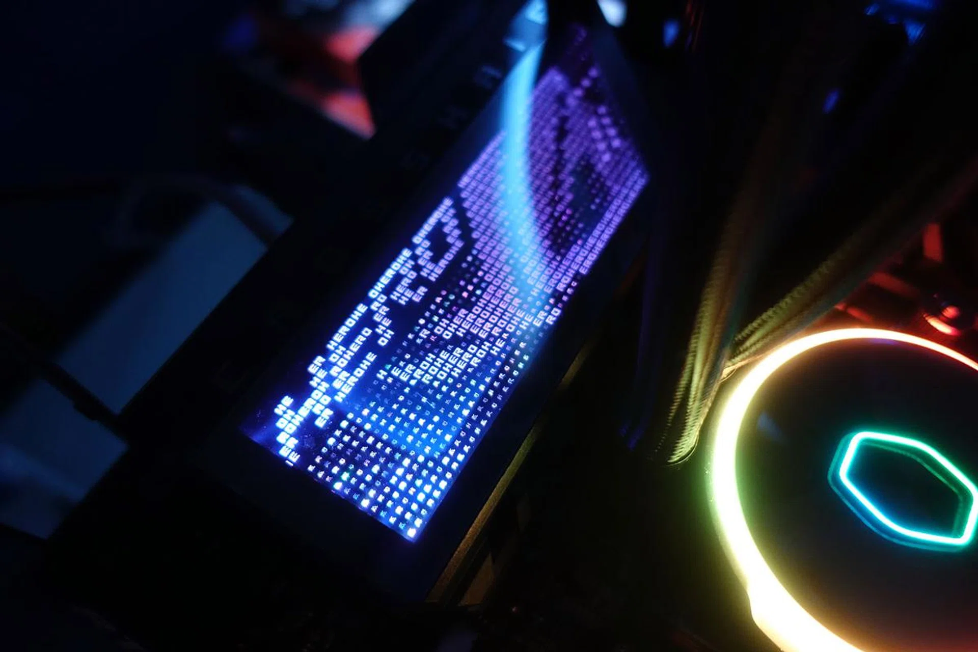 What's an ROG without the complementary Aura Sync enhanced aesthetics that pepper around the Crosshair X670E Hero?