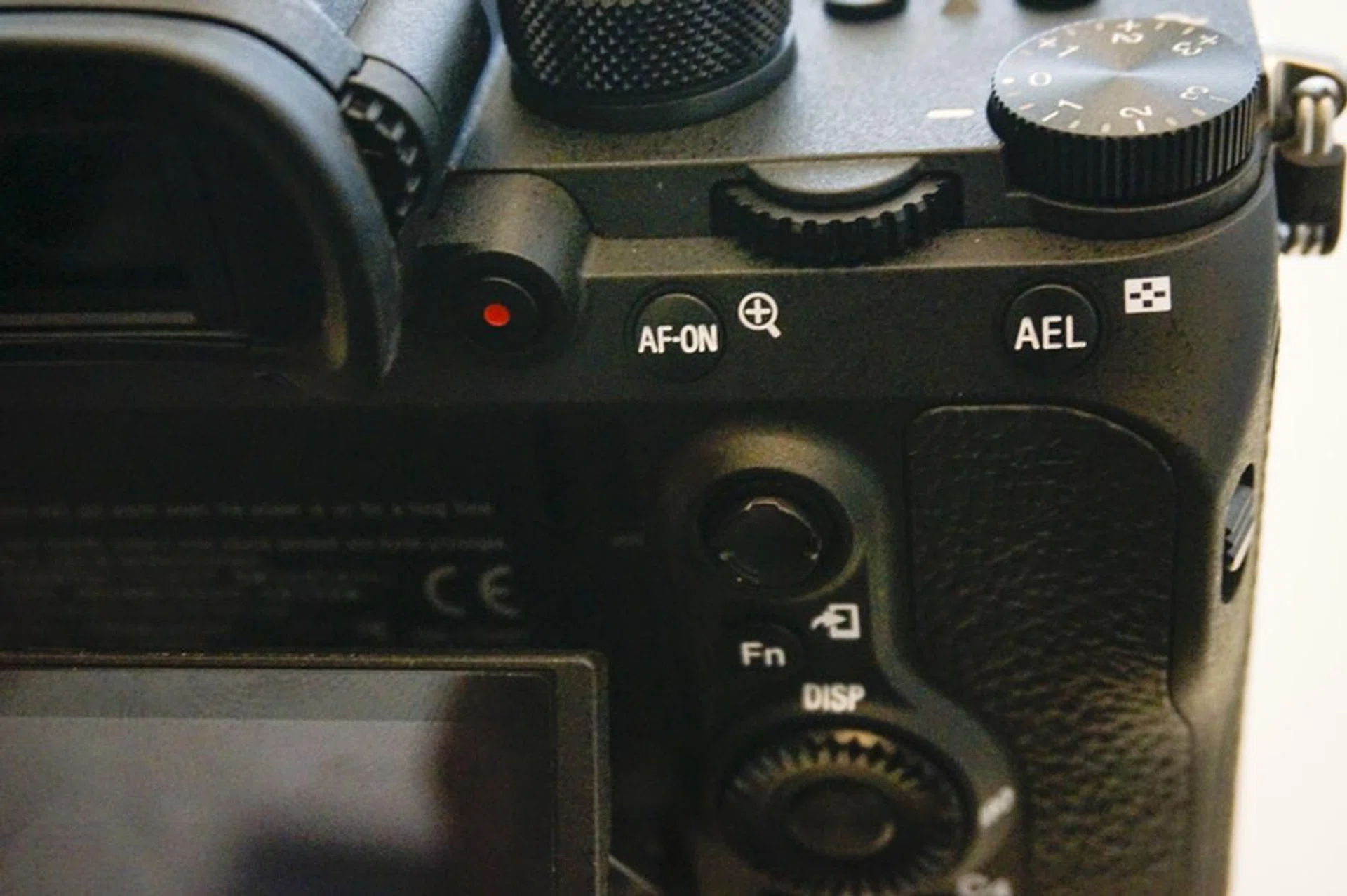 The new movie button should be easier to activate.